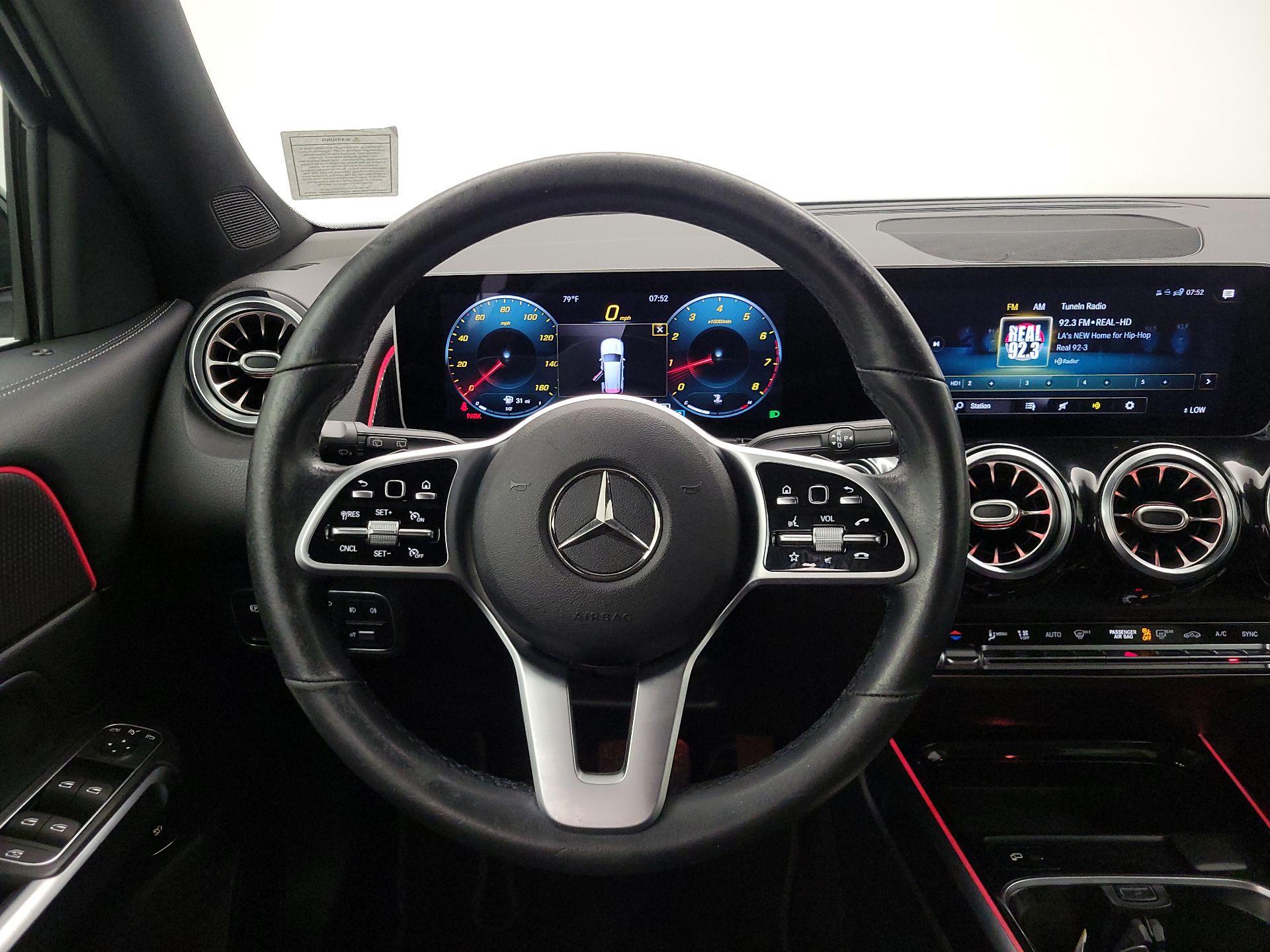 Thumbnail: 2021 Mercedes-Benz GLB - 10