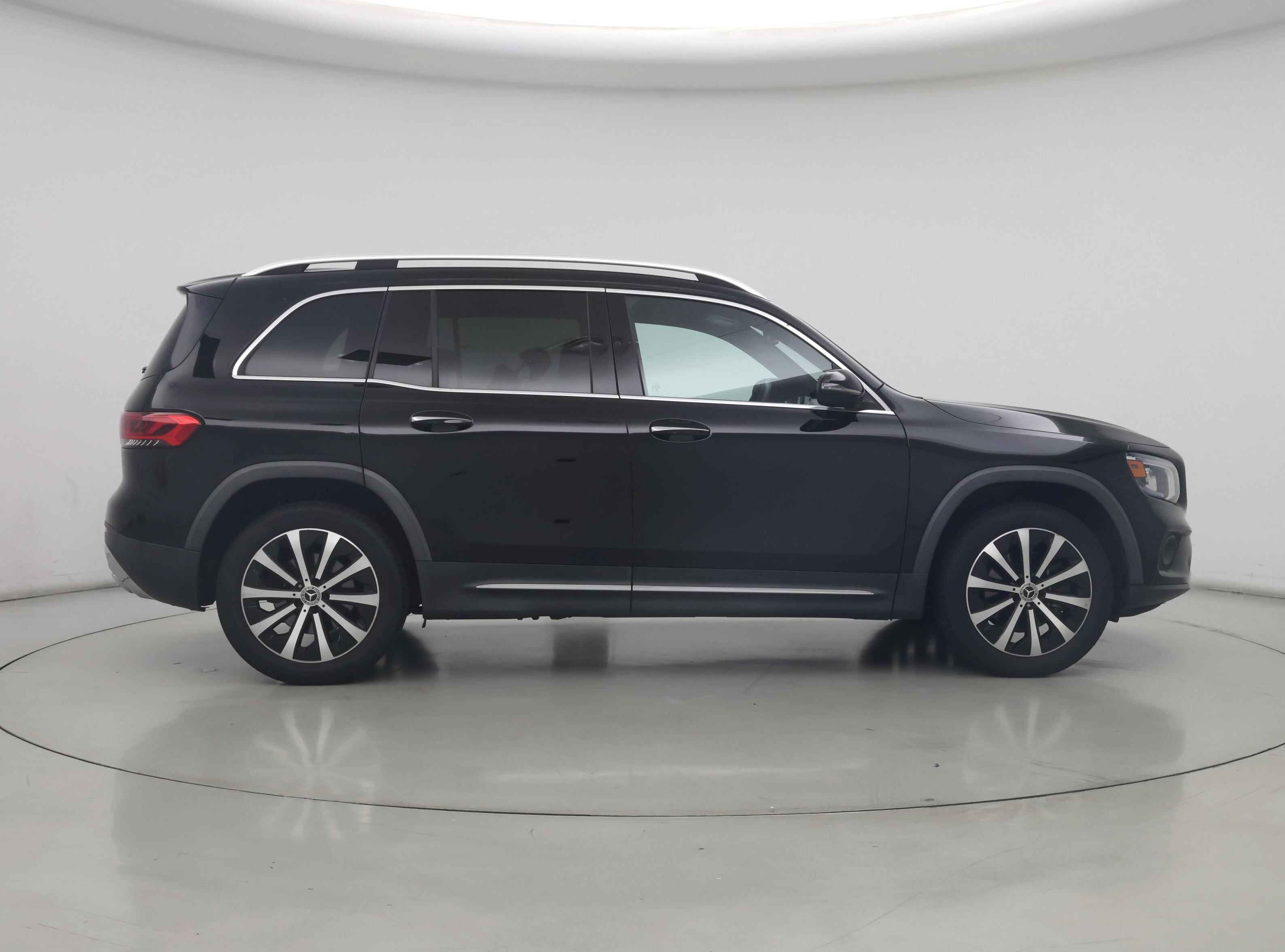Thumbnail: 2021 Mercedes-Benz GLB - 7