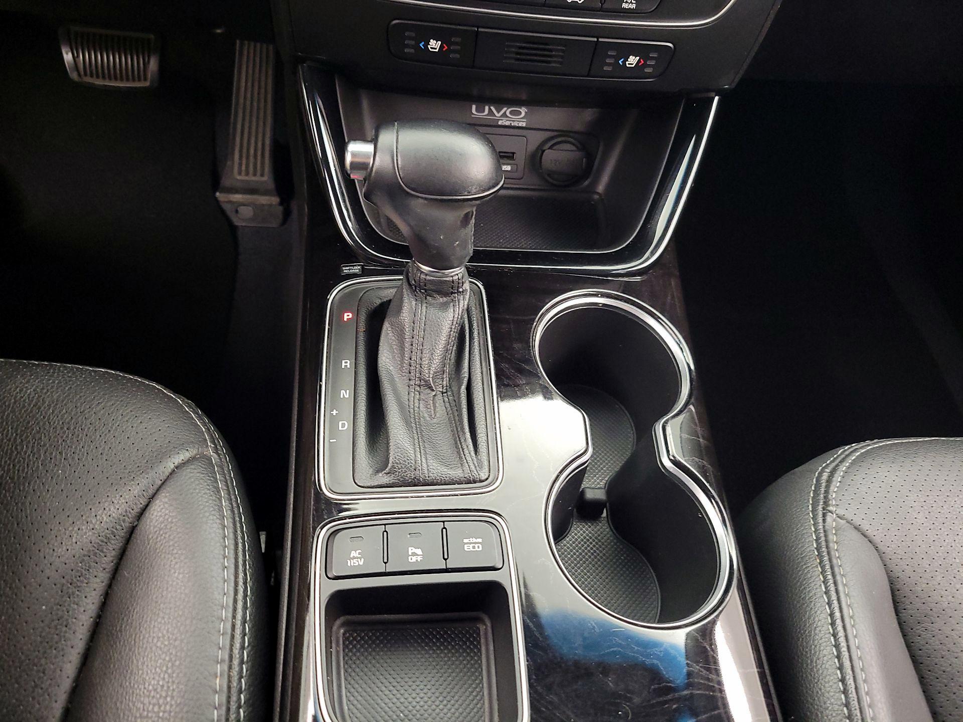 Thumbnail: 2015 Kia Sorento - 18