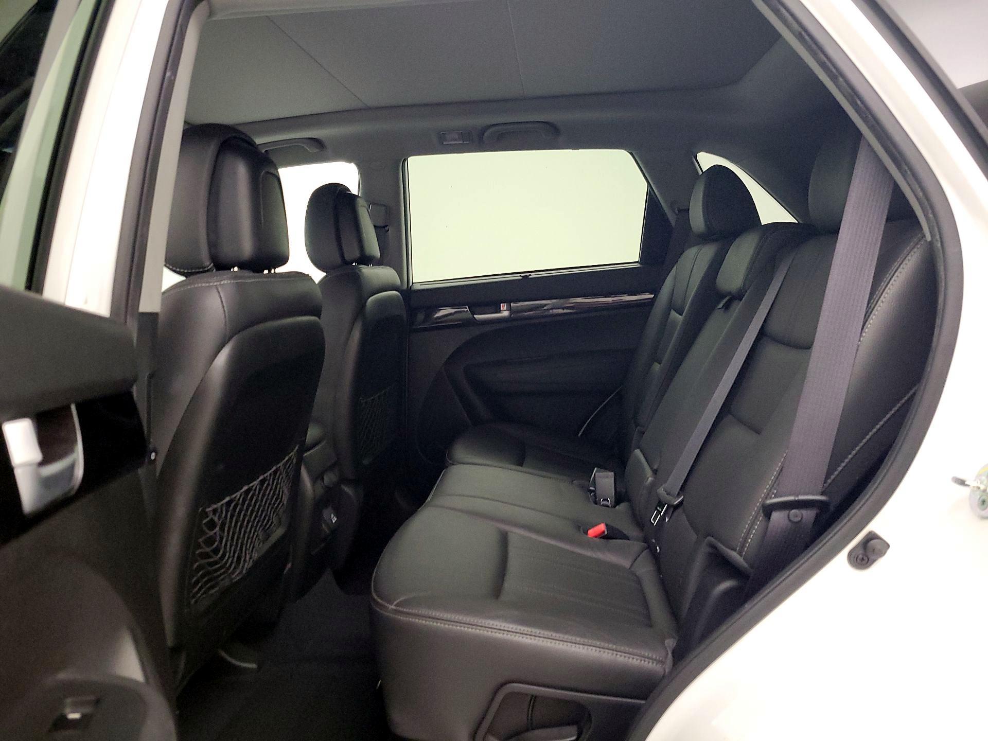 Thumbnail: 2015 Kia Sorento - 20