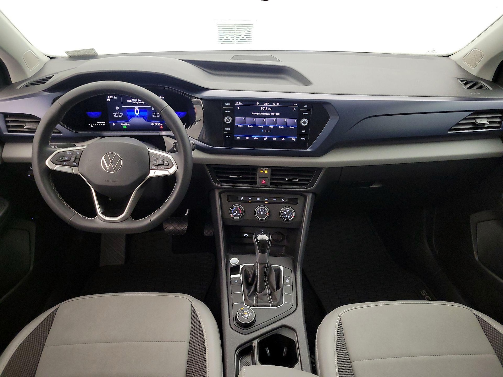 2022 Volkswagen Taos SE - Photo 10