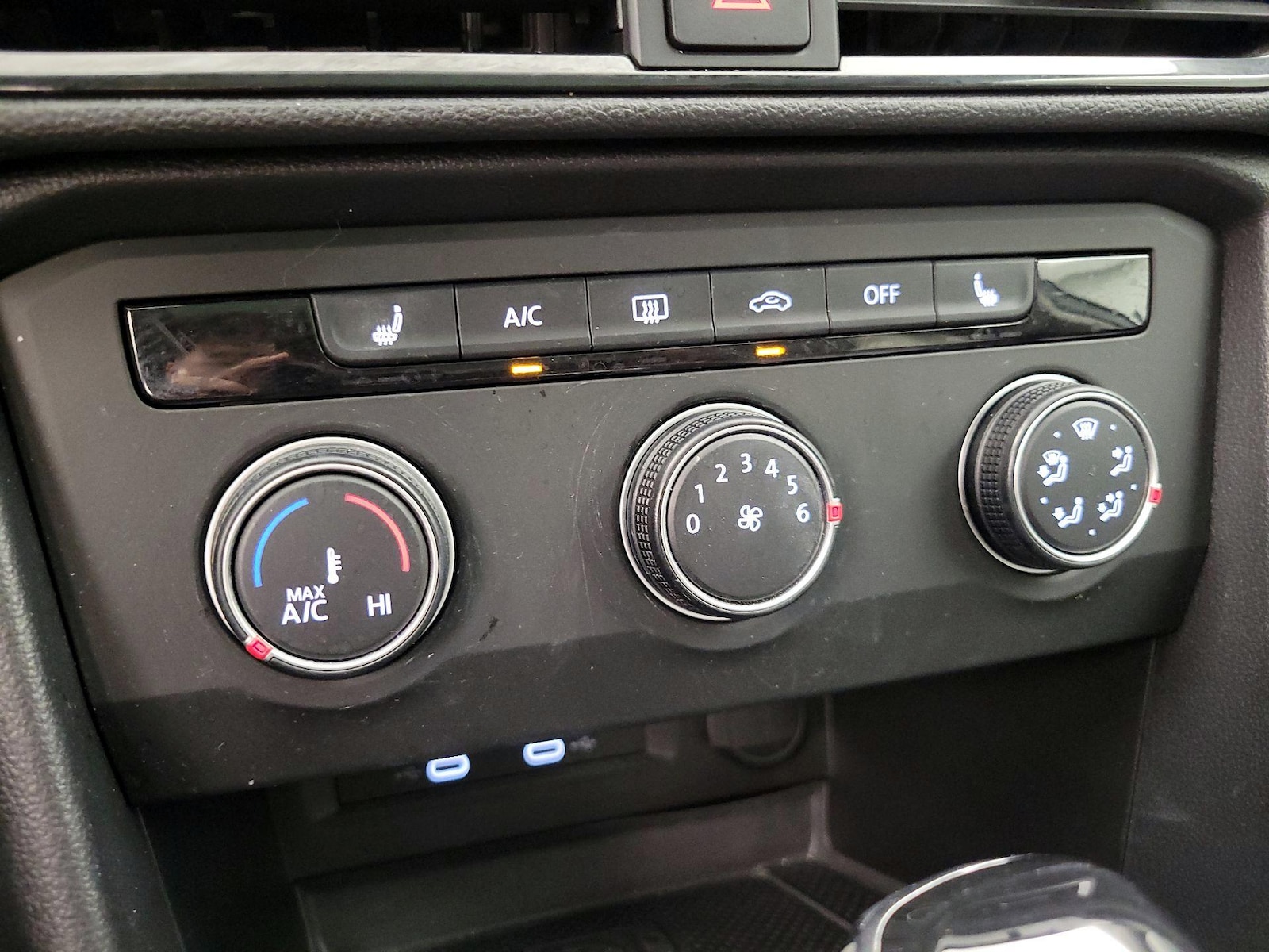 2022 Volkswagen Taos SE - Photo 17