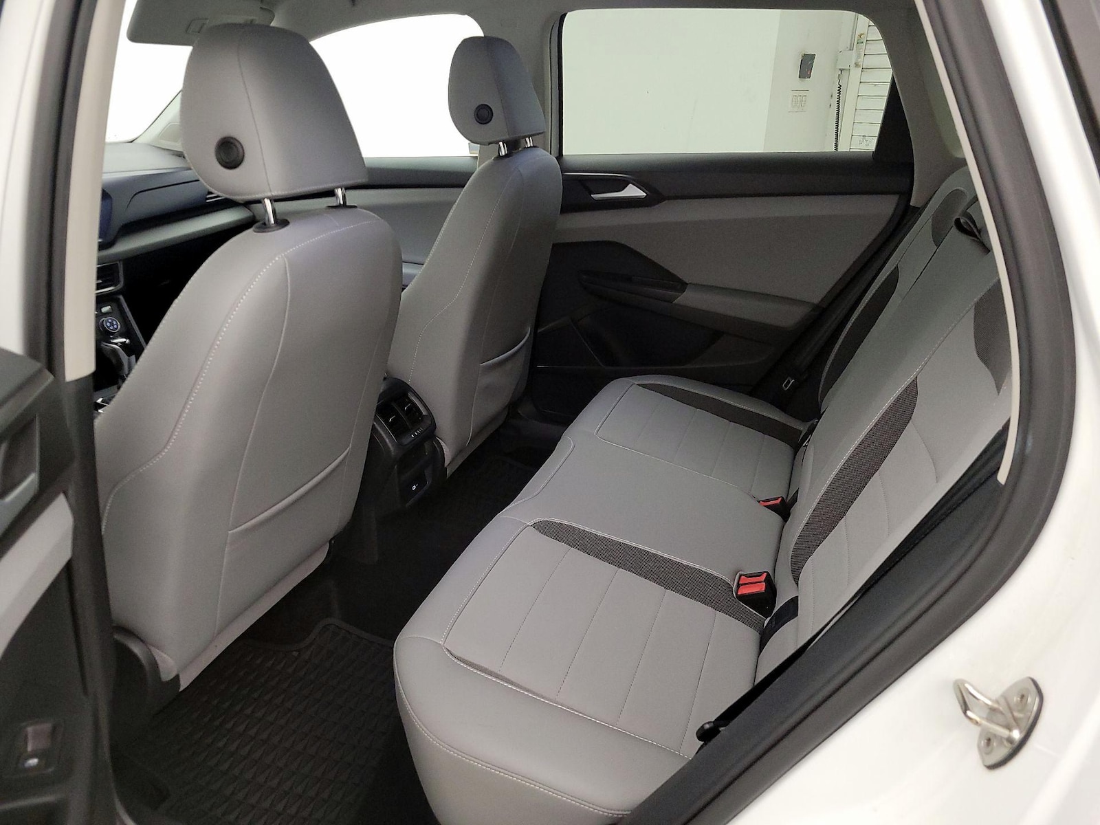2022 Volkswagen Taos SE - Photo 21