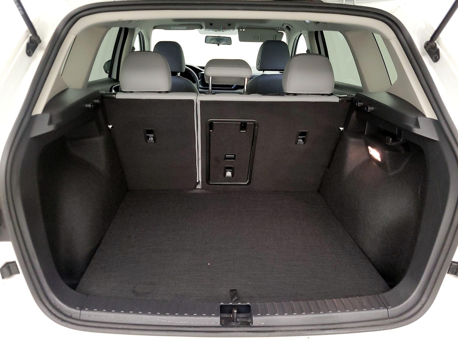 2022 Volkswagen Taos SE - Photo 22