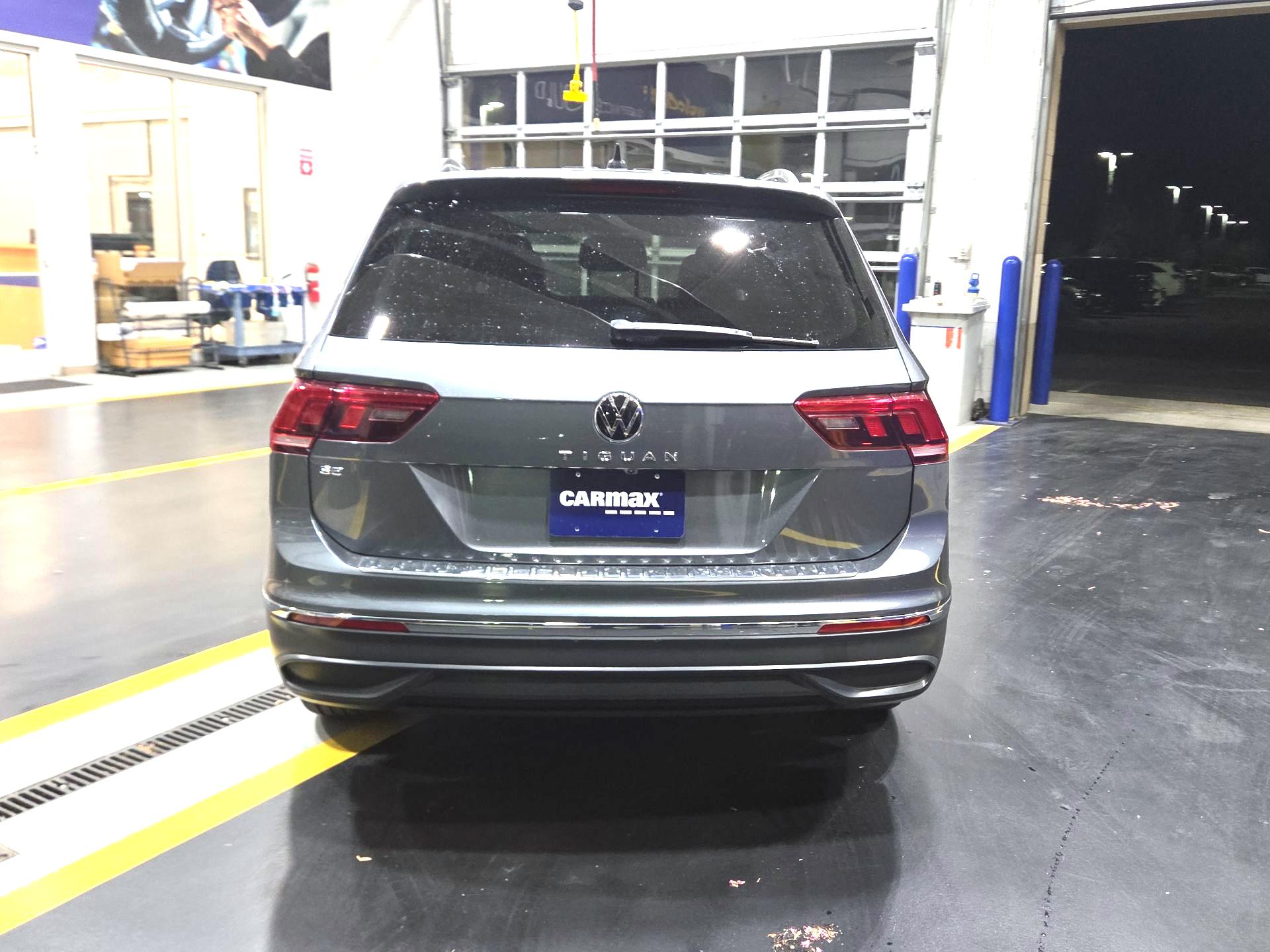 Thumbnail: 2023 Volkswagen Tiguan - 6