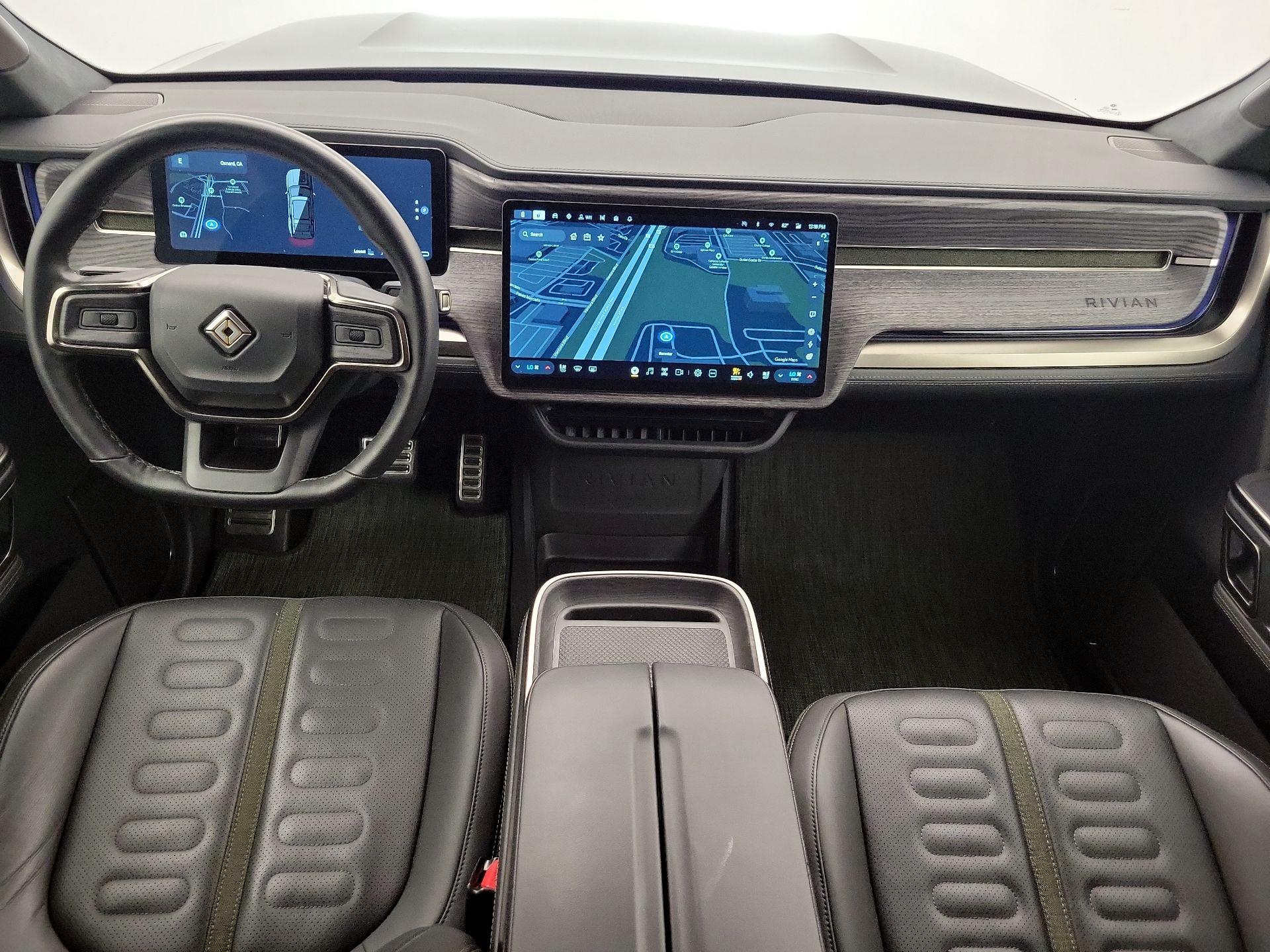 Thumbnail: 2023 Rivian R1S - 9