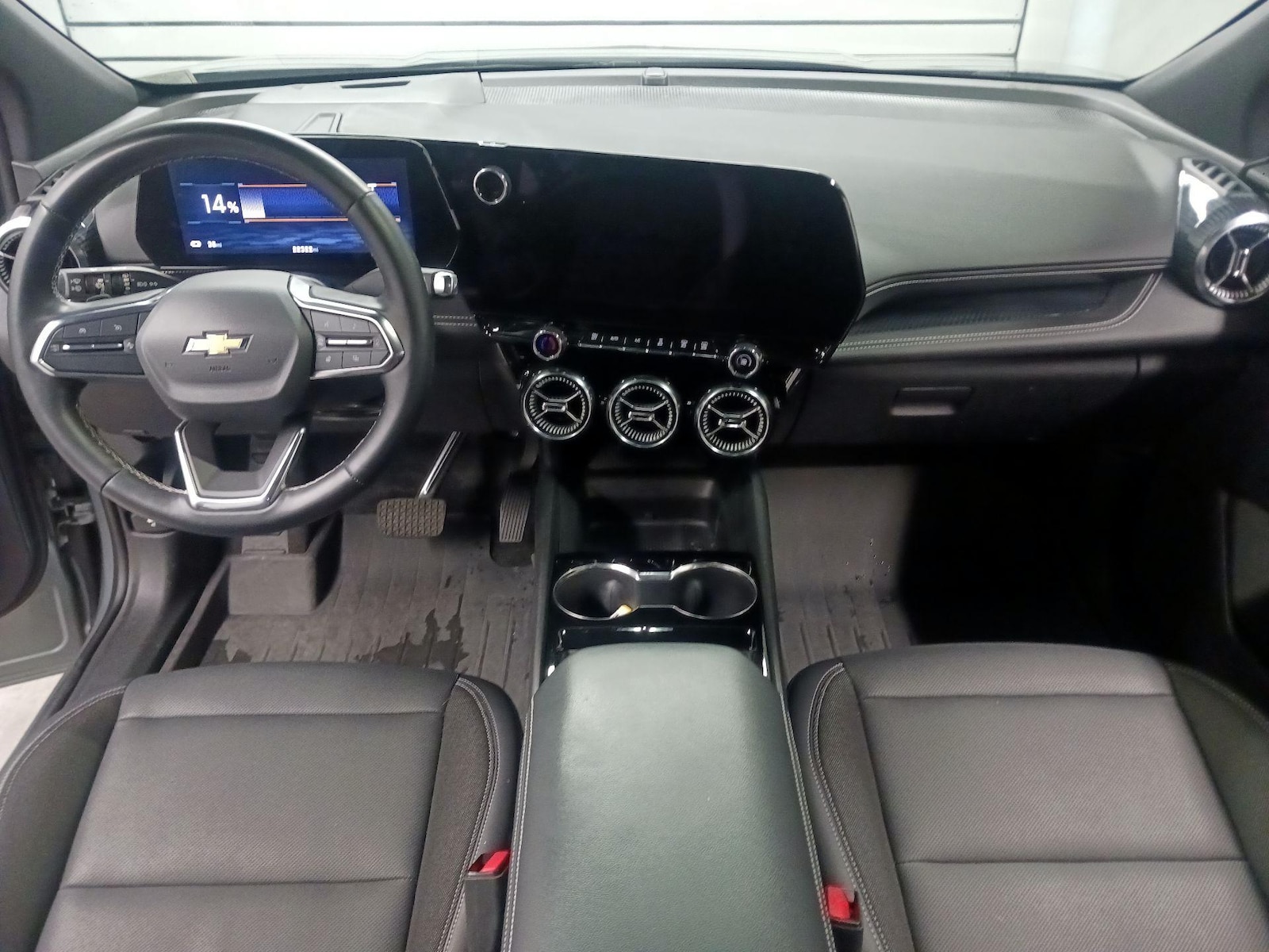 2024 Chevrolet Blazer EV LT - Photo 10