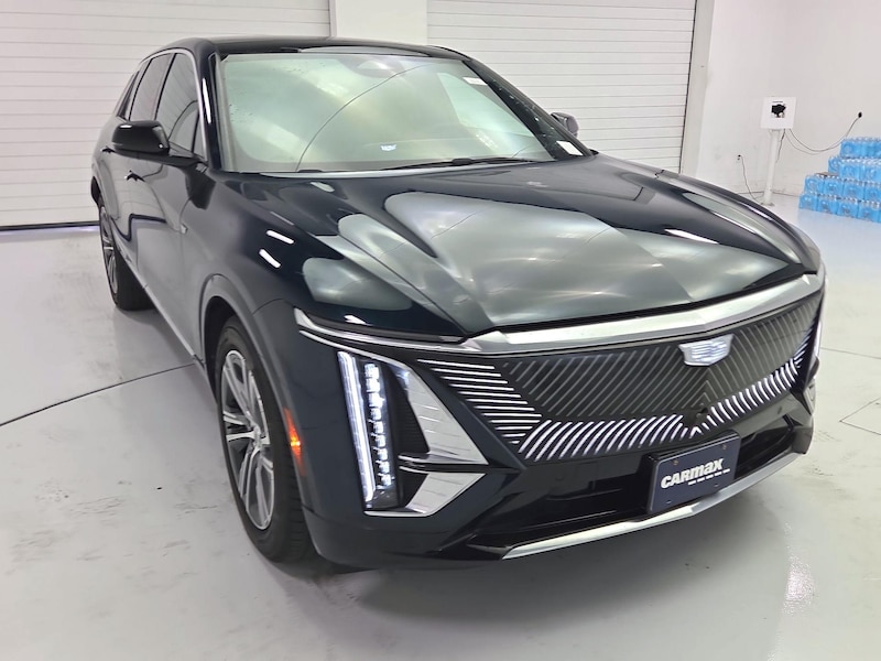 2024 Cadillac Lyriq Luxury 2 -
                  Murrieta, CA