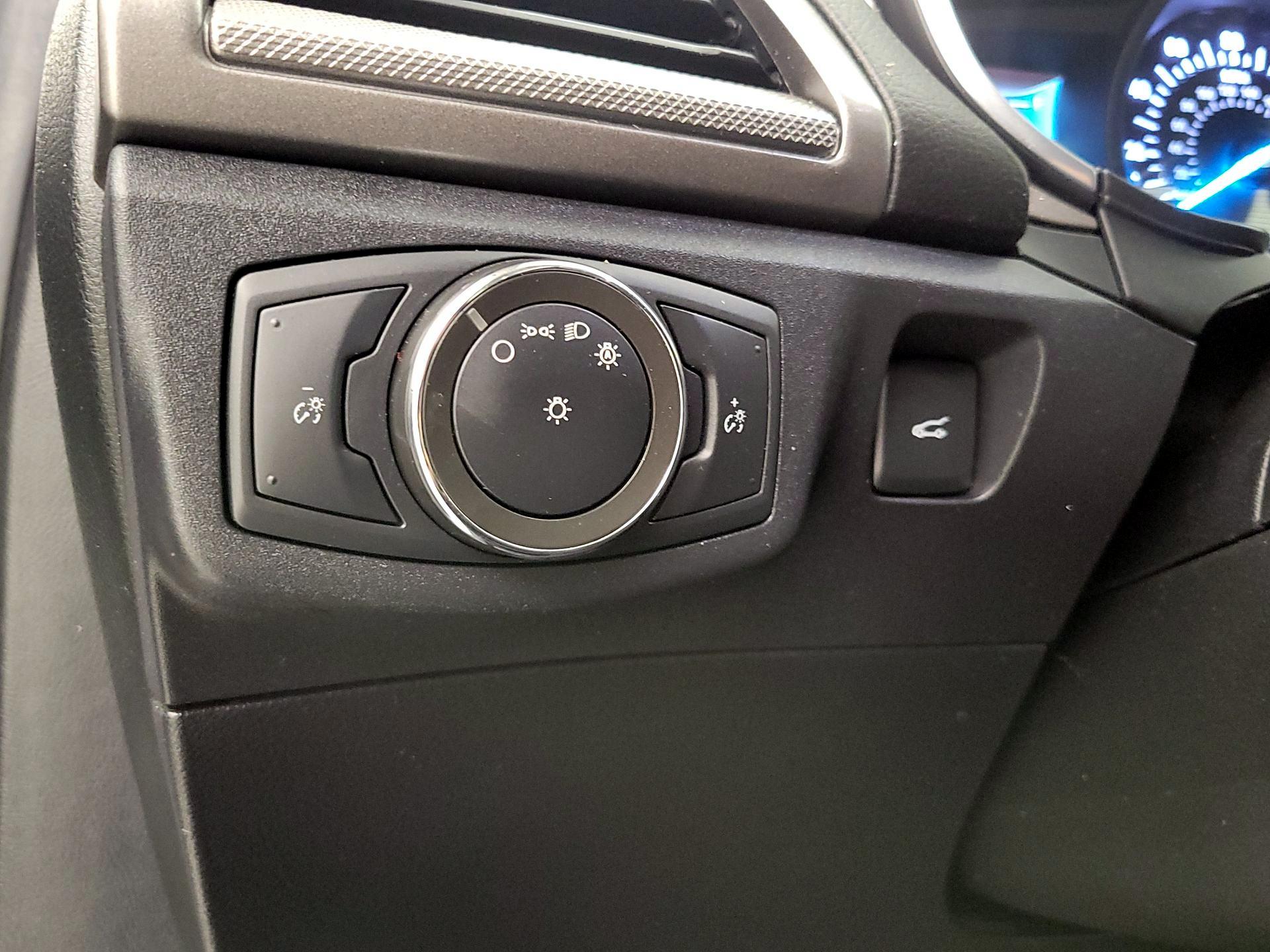 Thumbnail: 2020 Ford Fusion - 13
