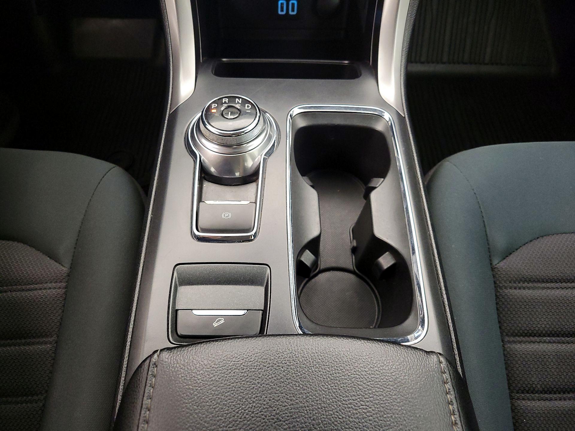 Thumbnail: 2020 Ford Fusion - 17