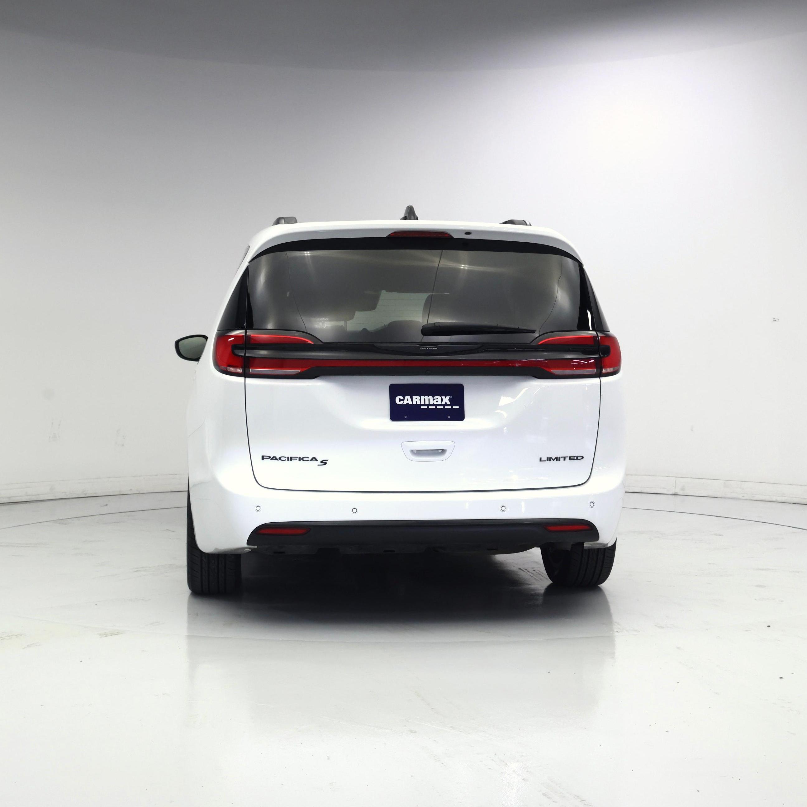 Thumbnail: 2025 Chrysler Pacifica - 6