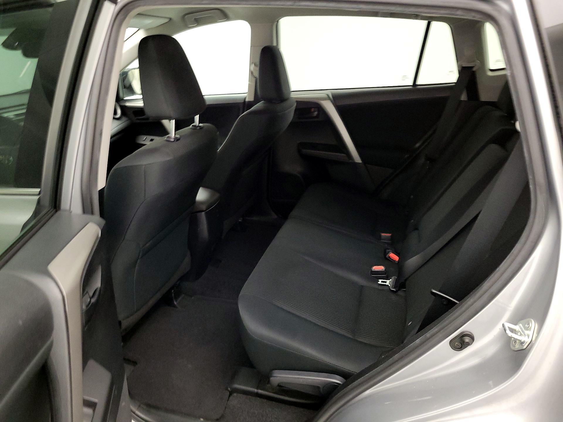 Thumbnail: 2017 Toyota RAV4 - 19