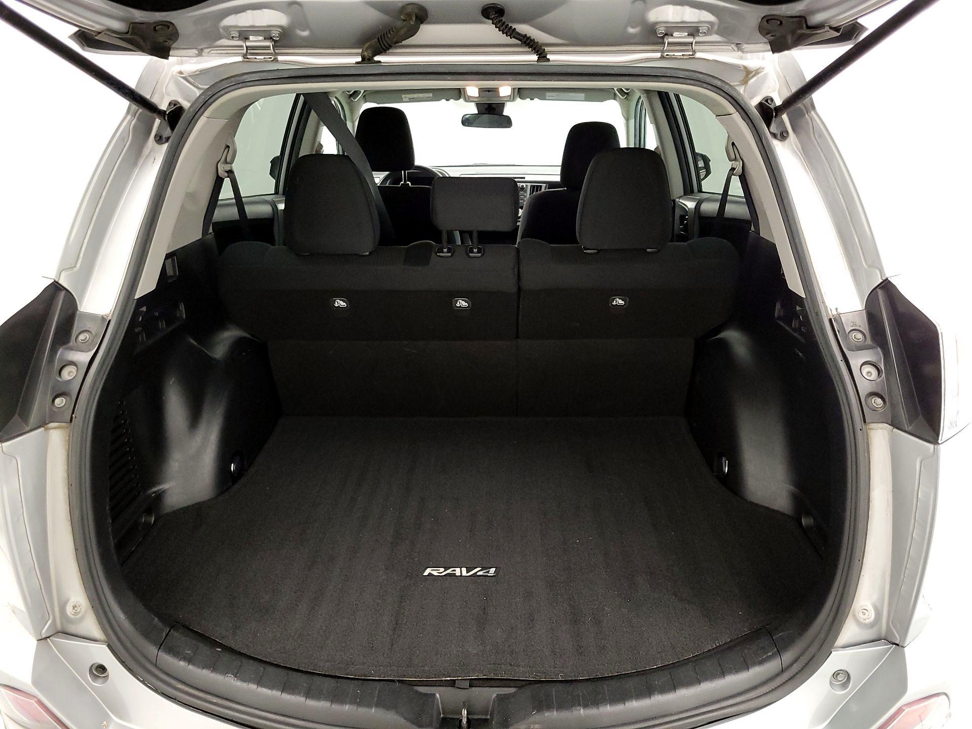 Thumbnail: 2017 Toyota RAV4 - 20