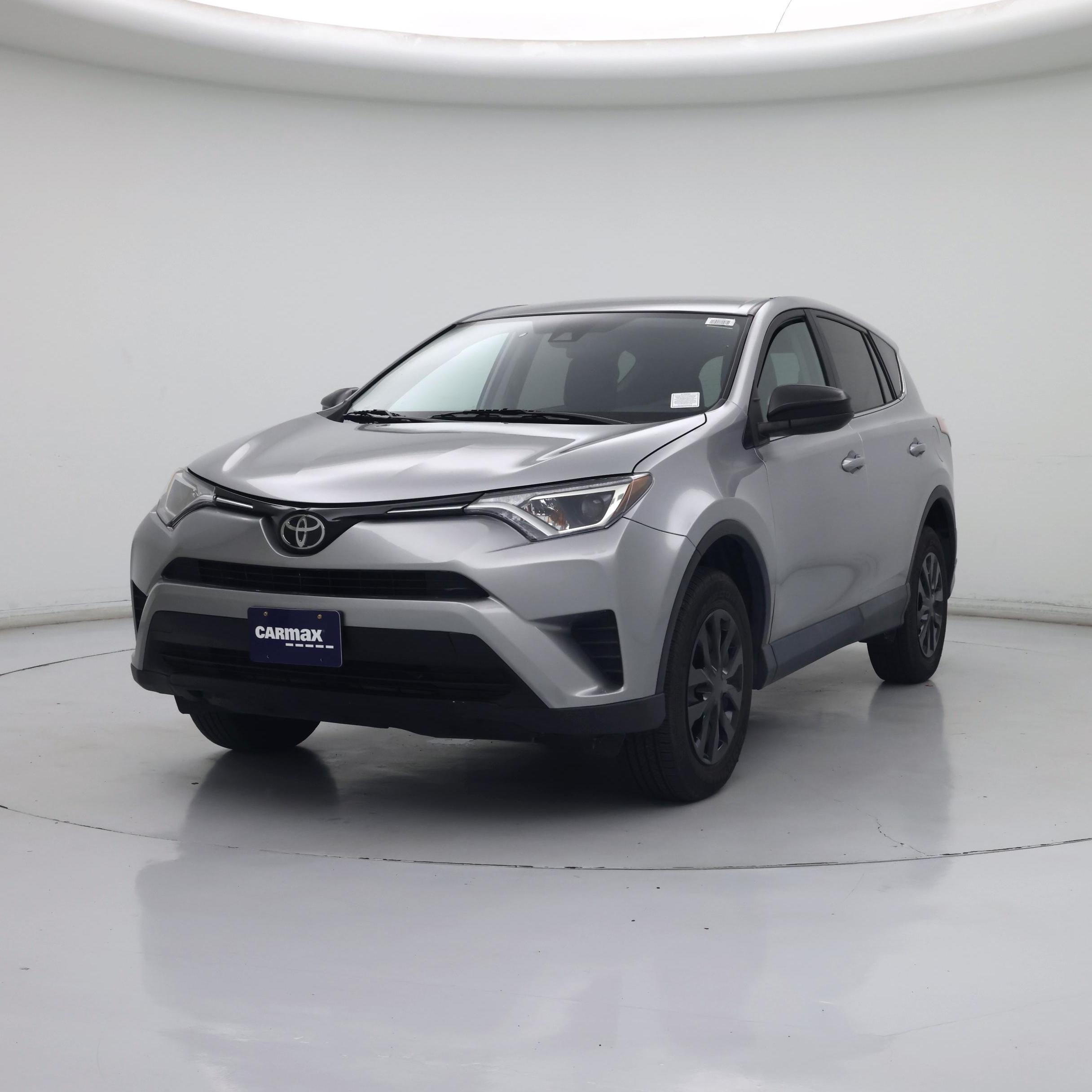 Thumbnail: 2017 Toyota RAV4 - 4