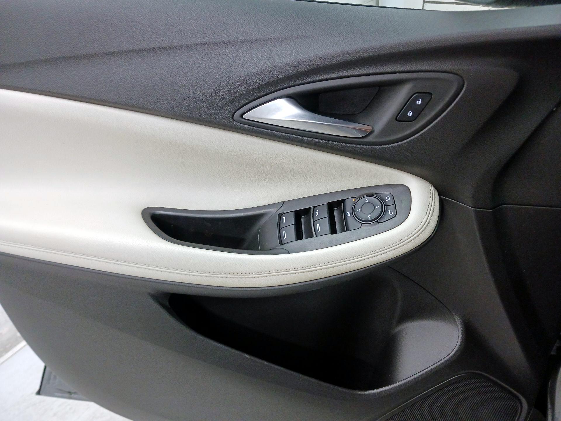 Thumbnail: 2023 Buick Encore GX - 12