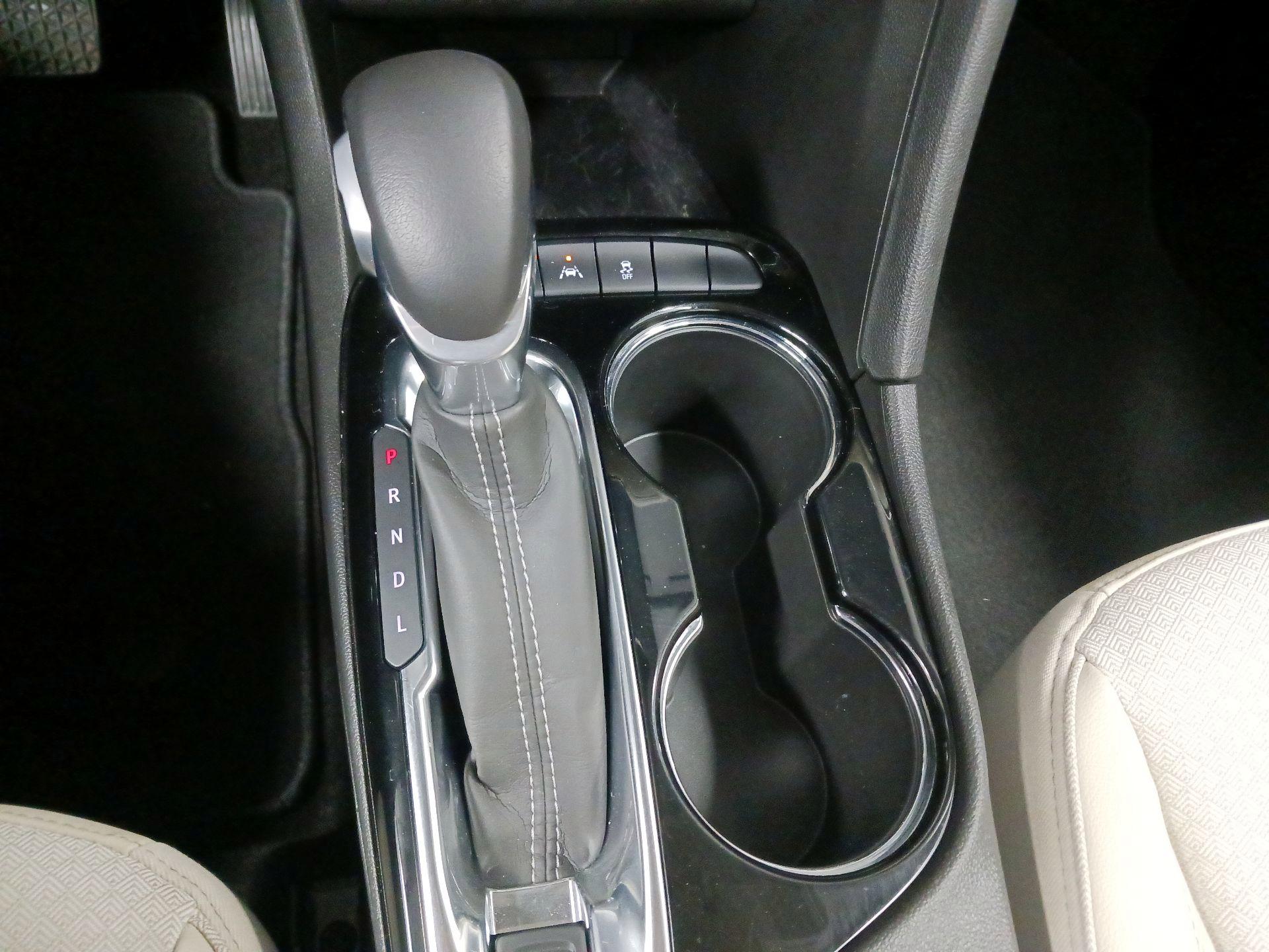 Thumbnail: 2023 Buick Encore GX - 18