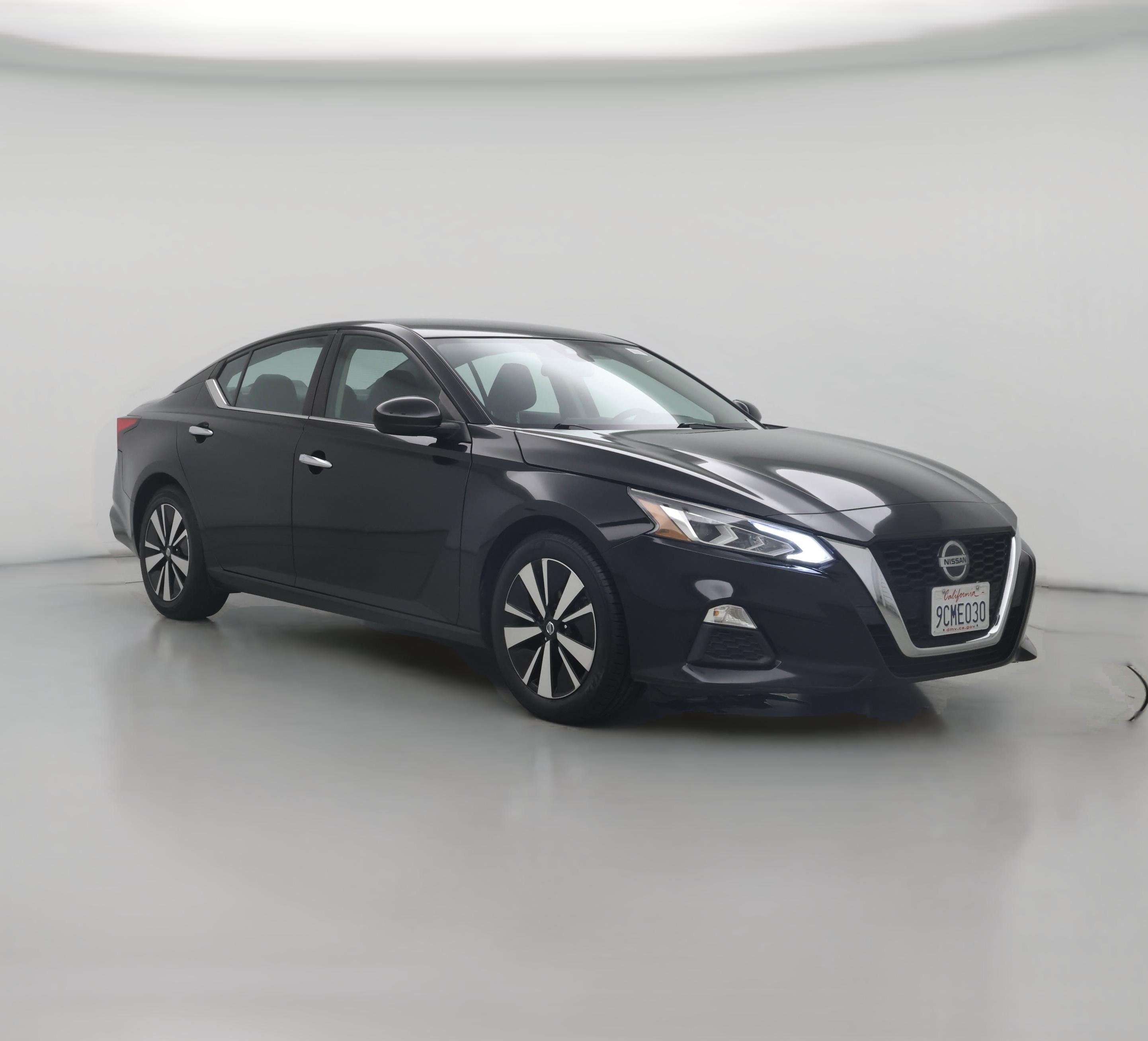 Thumbnail: 2022 Nissan Altima - 1