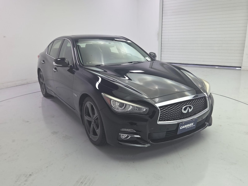 2017 Infiniti Q50 Hybrid Premium