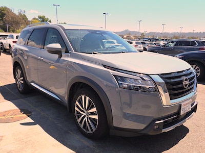 2022 Nissan Pathfinder Platinum