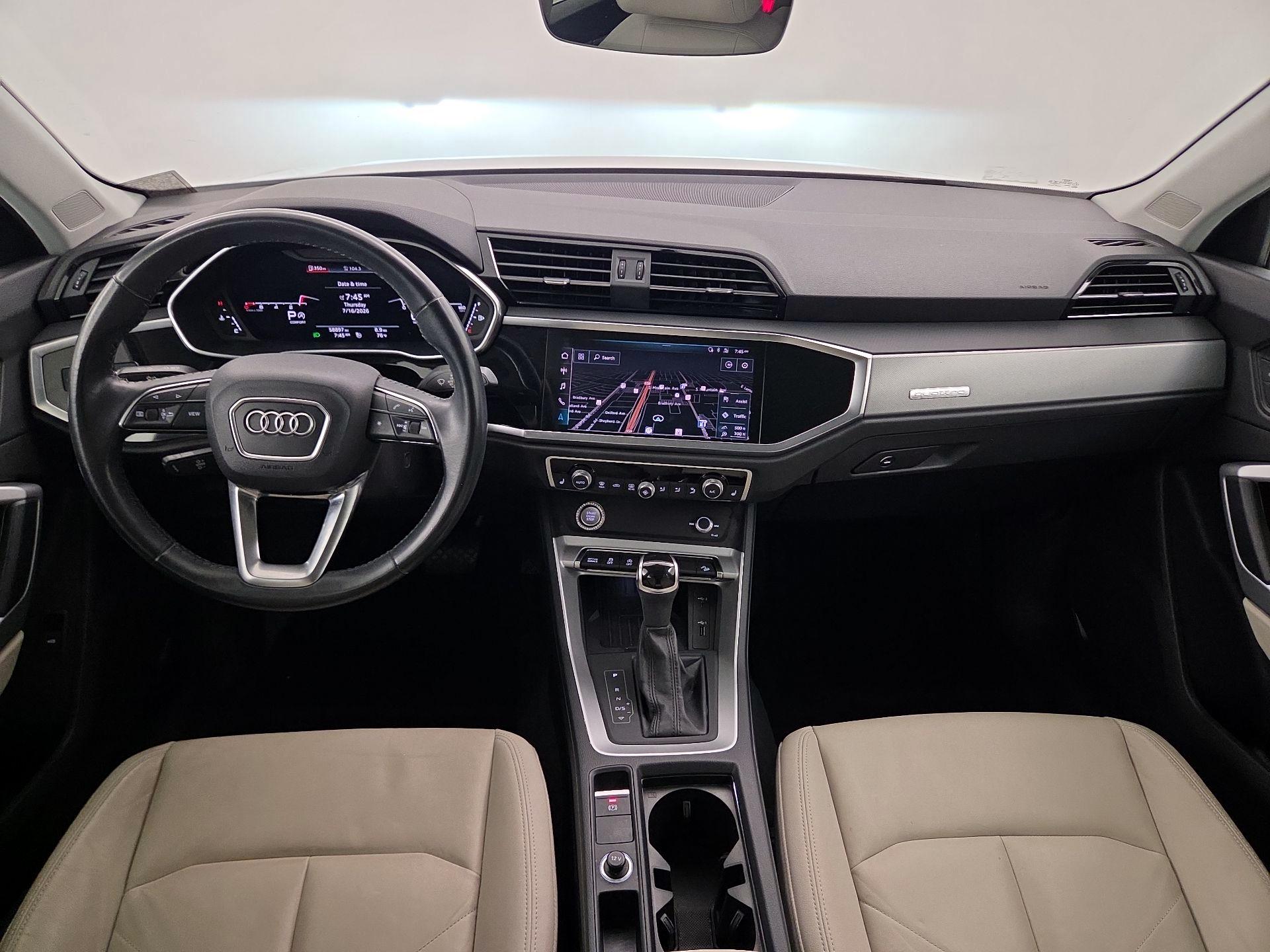 Thumbnail: 2020 Audi Q3 - 9