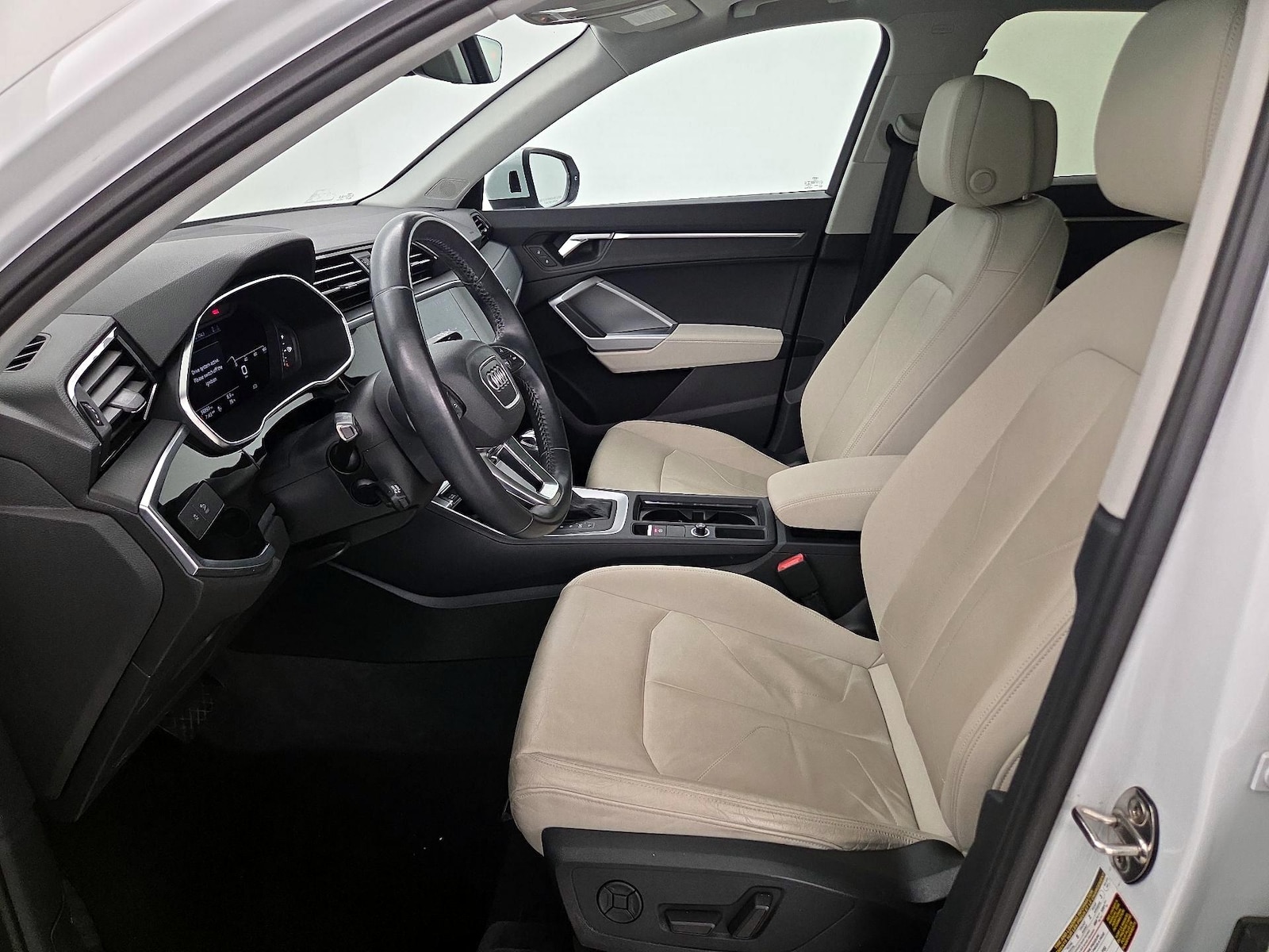 2020 Audi Q3 S Line Premium Plus - Photo 12