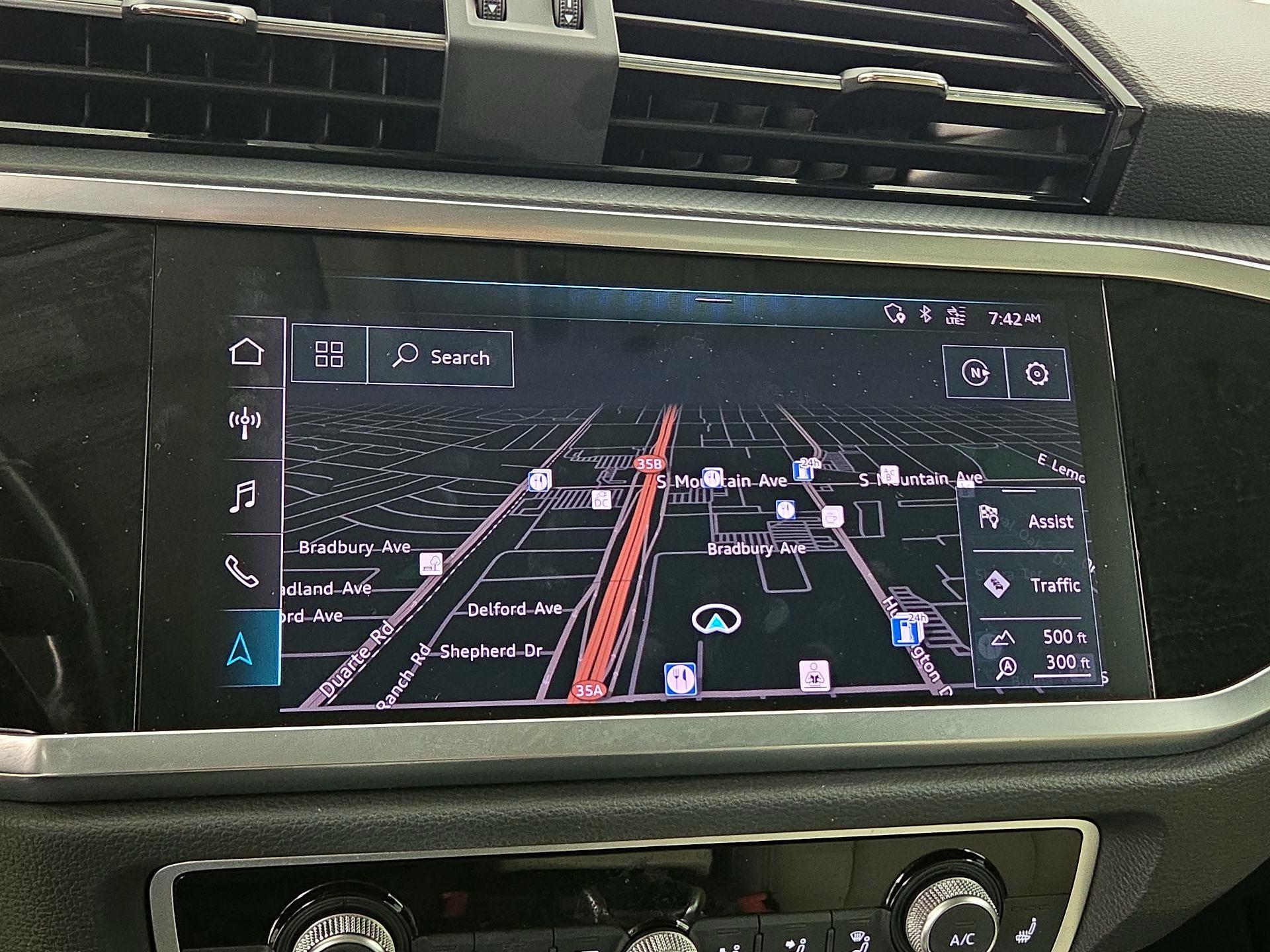 Thumbnail: 2020 Audi Q3 - 14