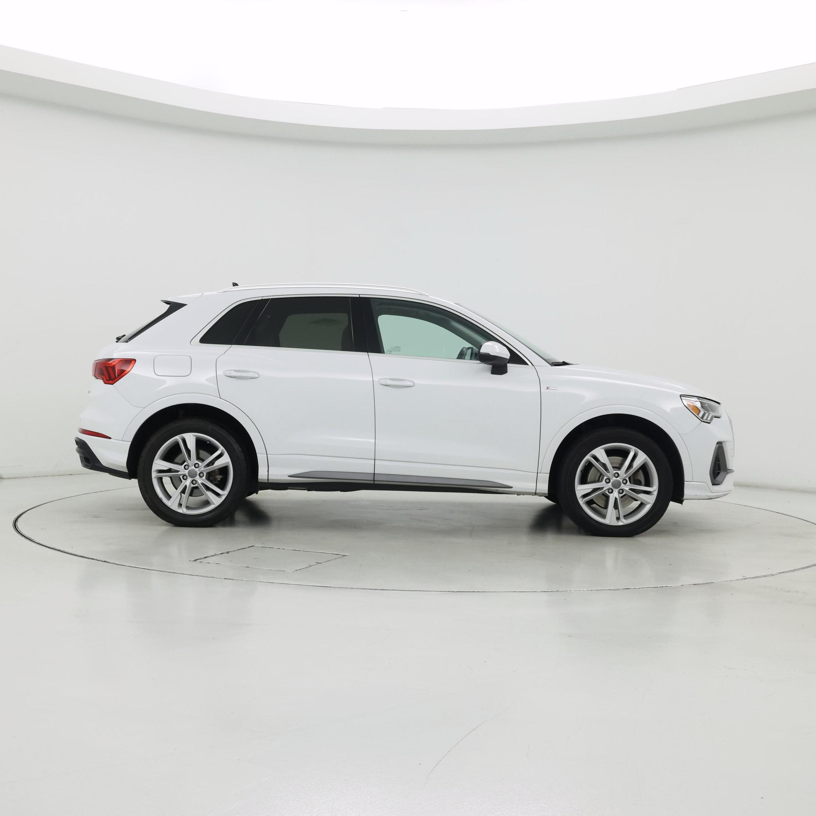 Thumbnail: 2020 Audi Q3 - 7