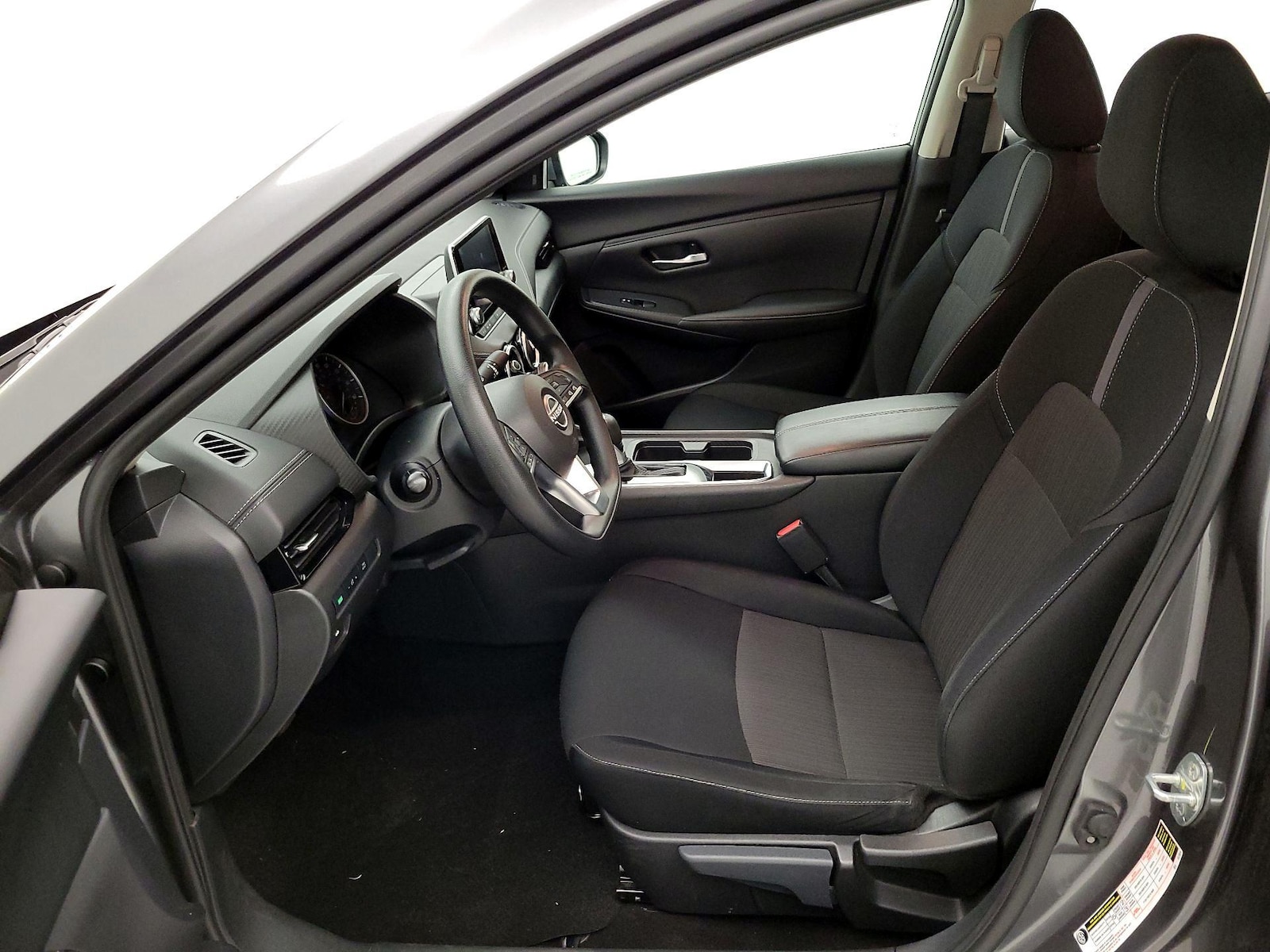 2025 Nissan Sentra SV - Photo 12