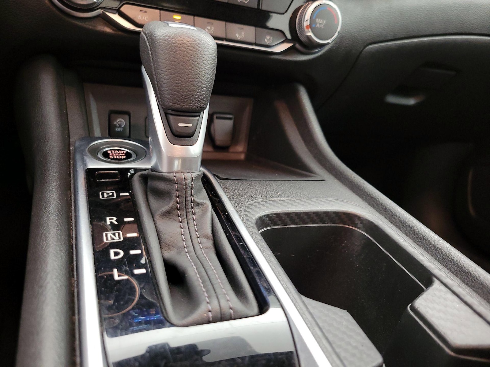 2025 Nissan Sentra SV - Photo 18