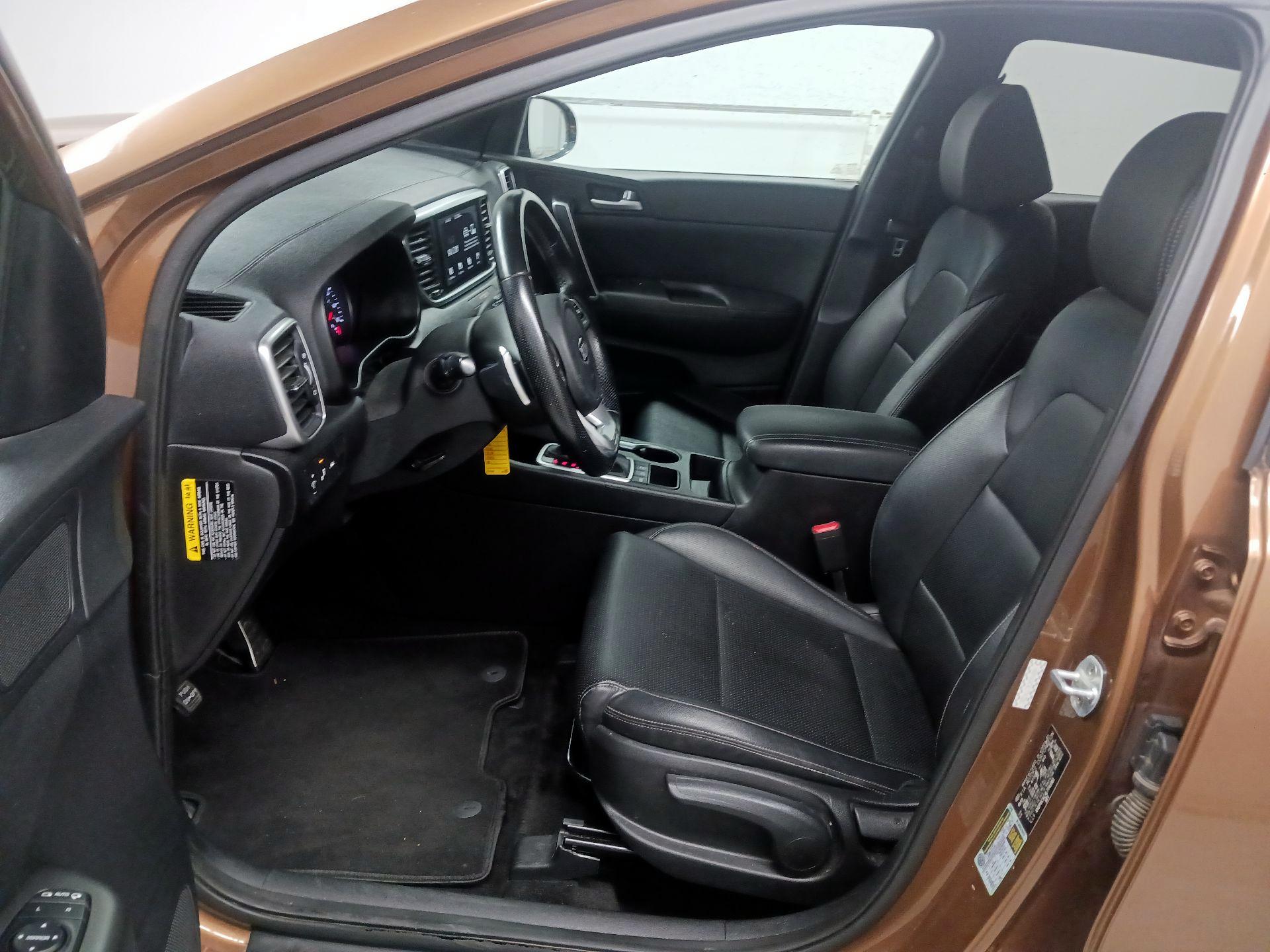 Thumbnail: 2020 Kia Sportage - 11