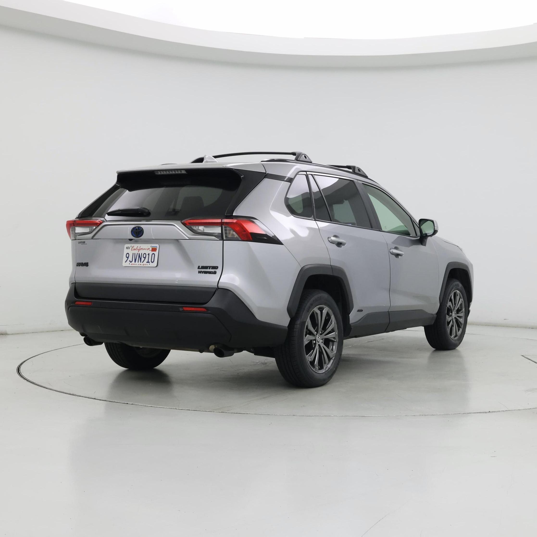 Thumbnail: 2024 Toyota RAV4 - 8