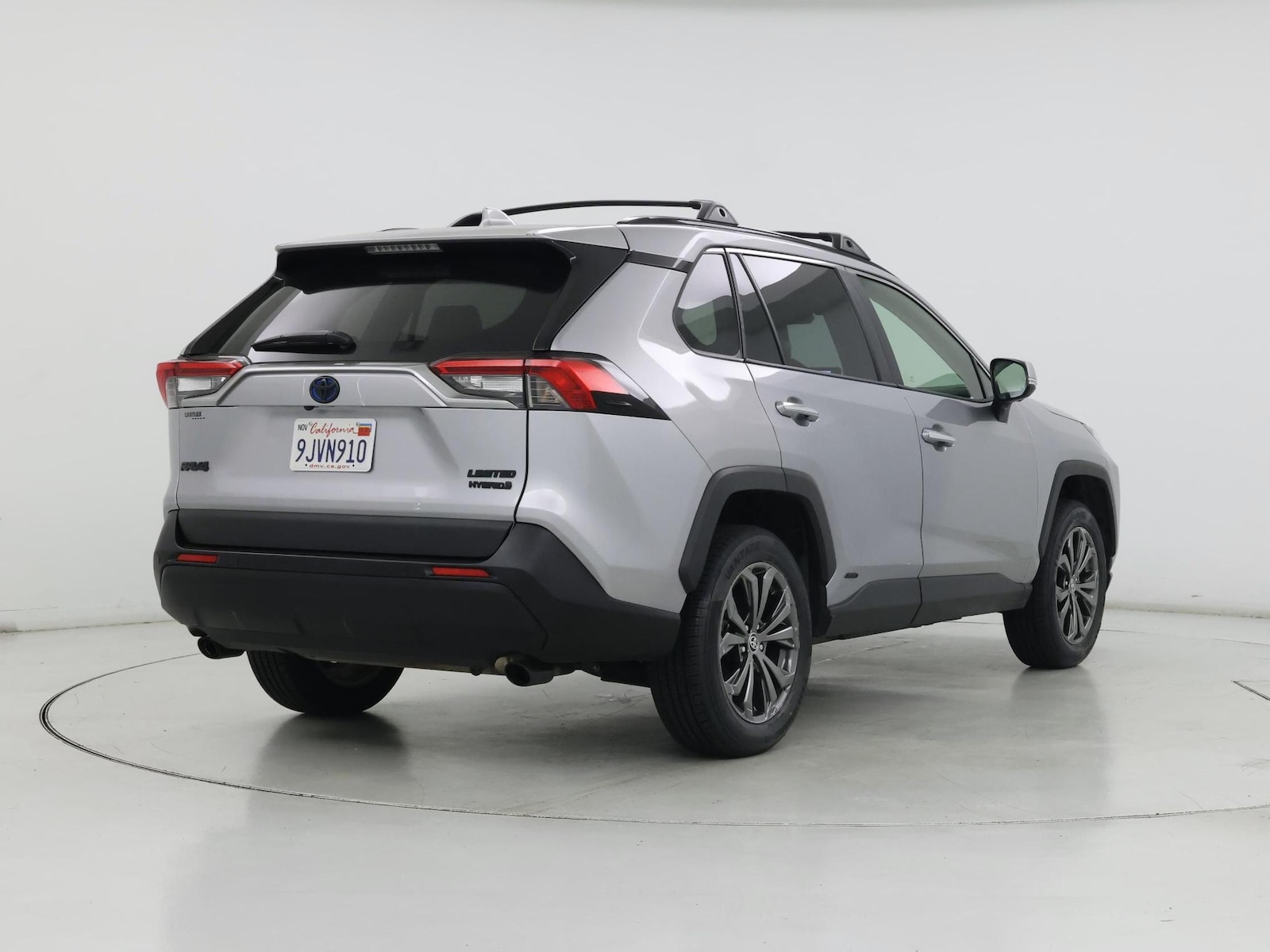 2024 Toyota RAV4 Limited - Photo 9