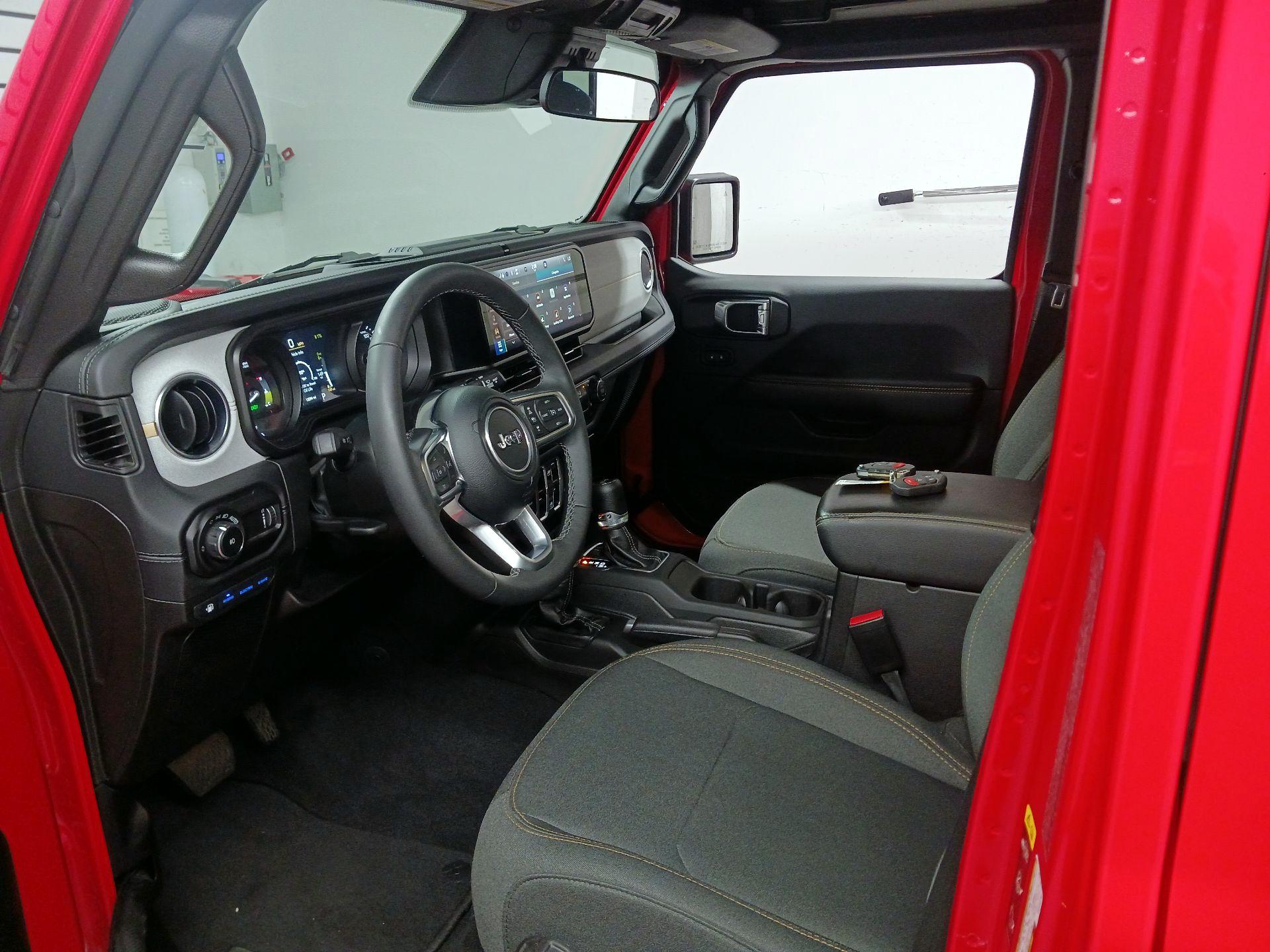 Thumbnail: 2025 Jeep Wrangler - 9