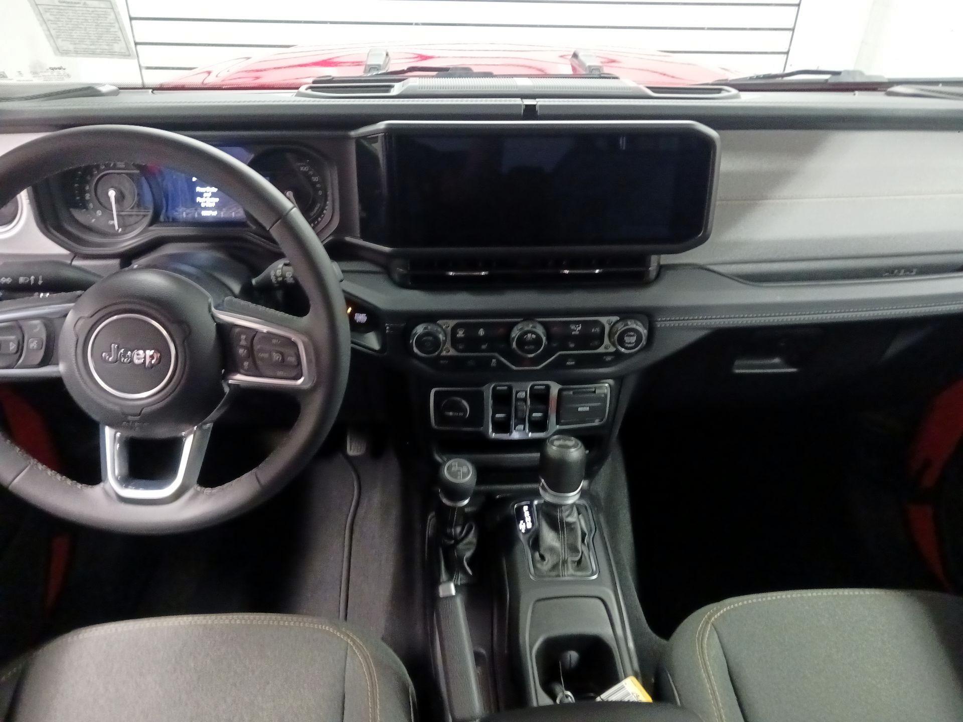 Thumbnail: 2025 Jeep Wrangler - 9