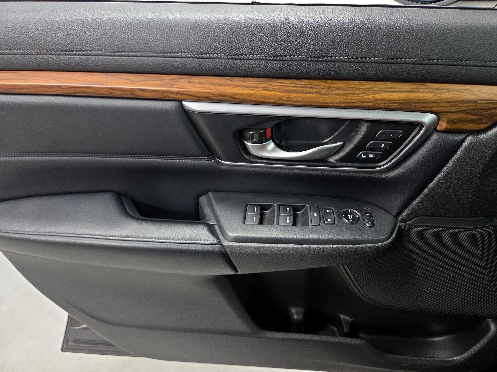 Thumbnail: 2017 Honda CR-V - 12