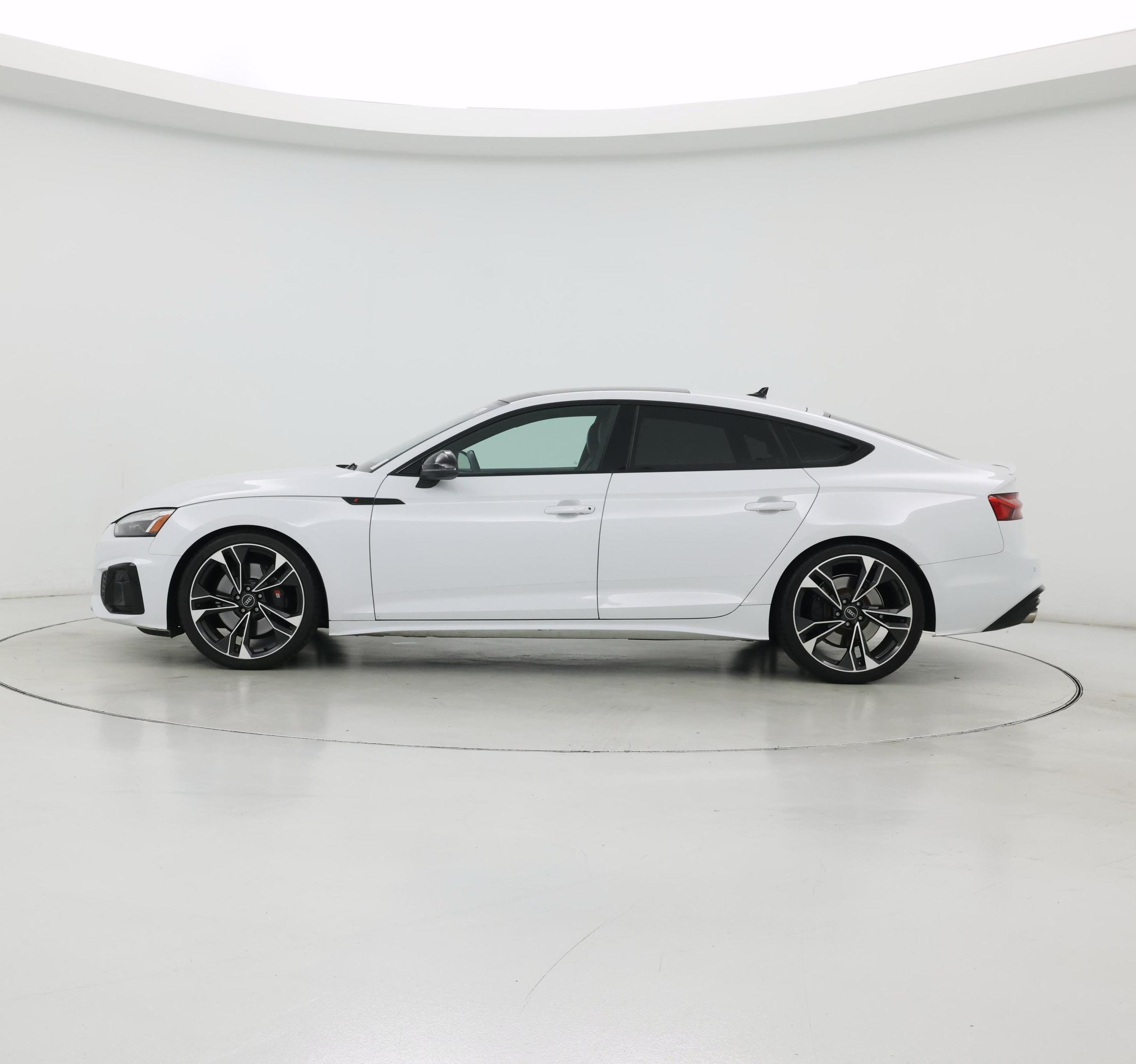 Thumbnail: 2022 Audi S5 - 3