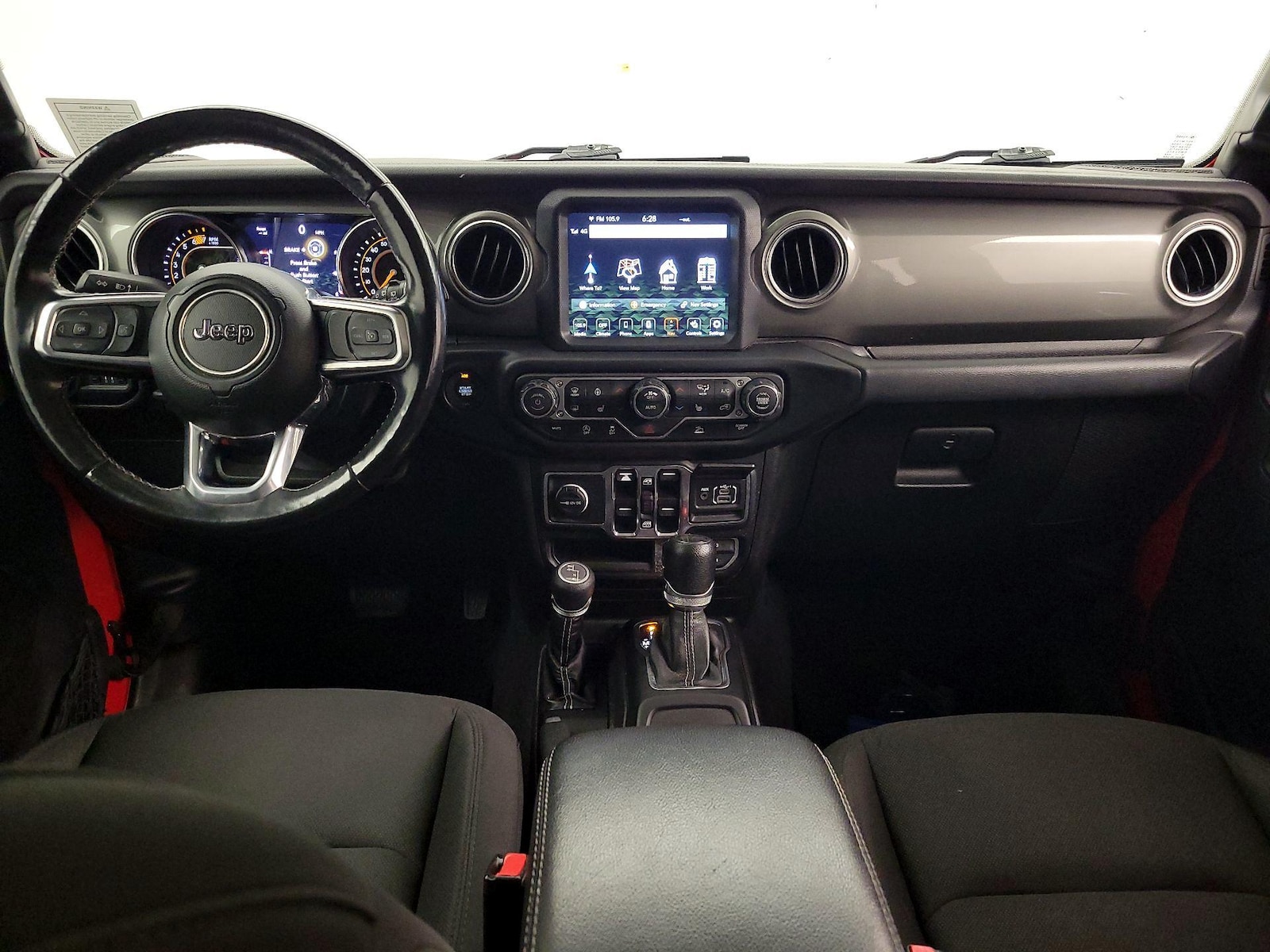 Apple CarPlay® & Android Auto™