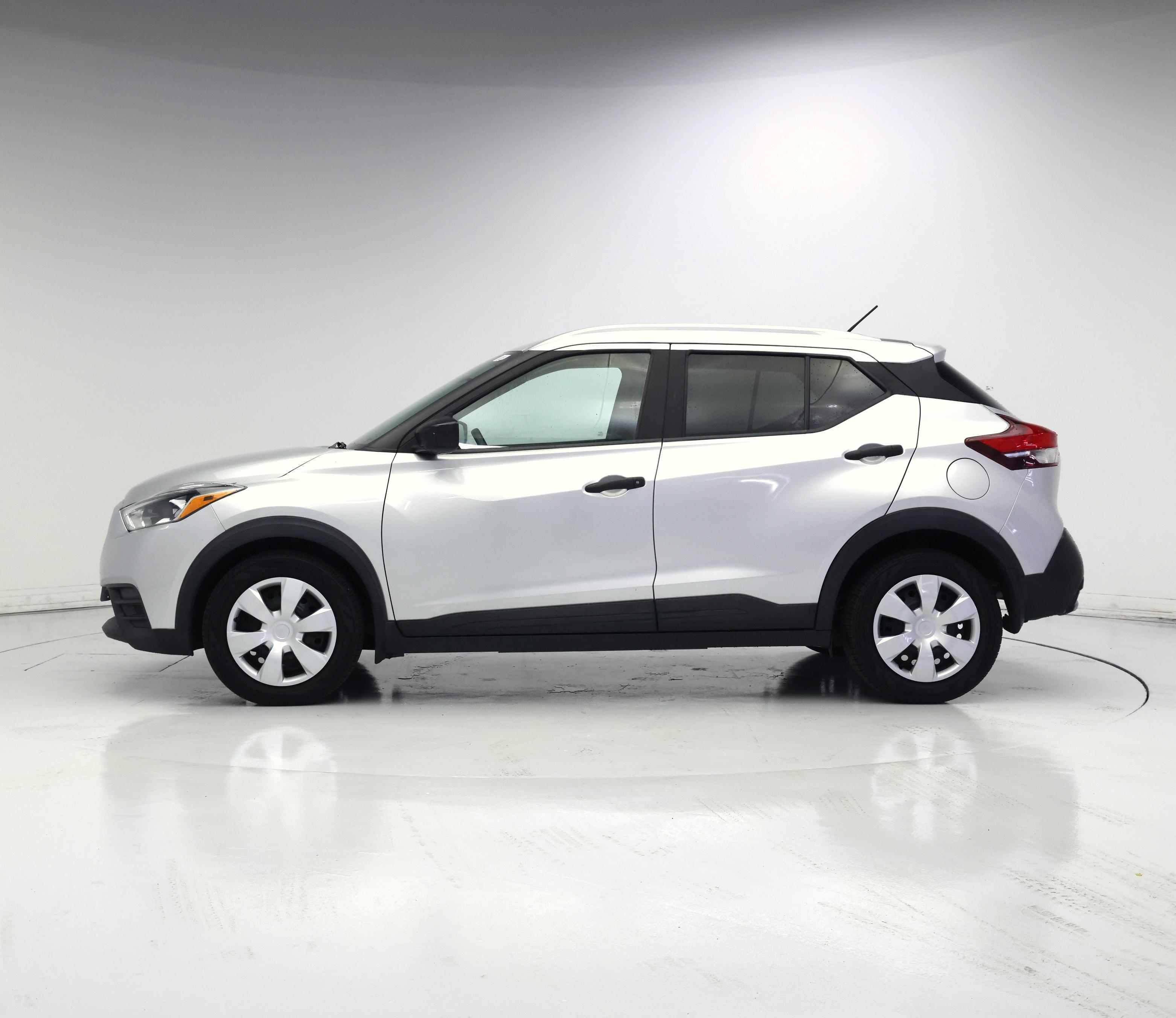 Thumbnail: 2018 Nissan Kicks - 3