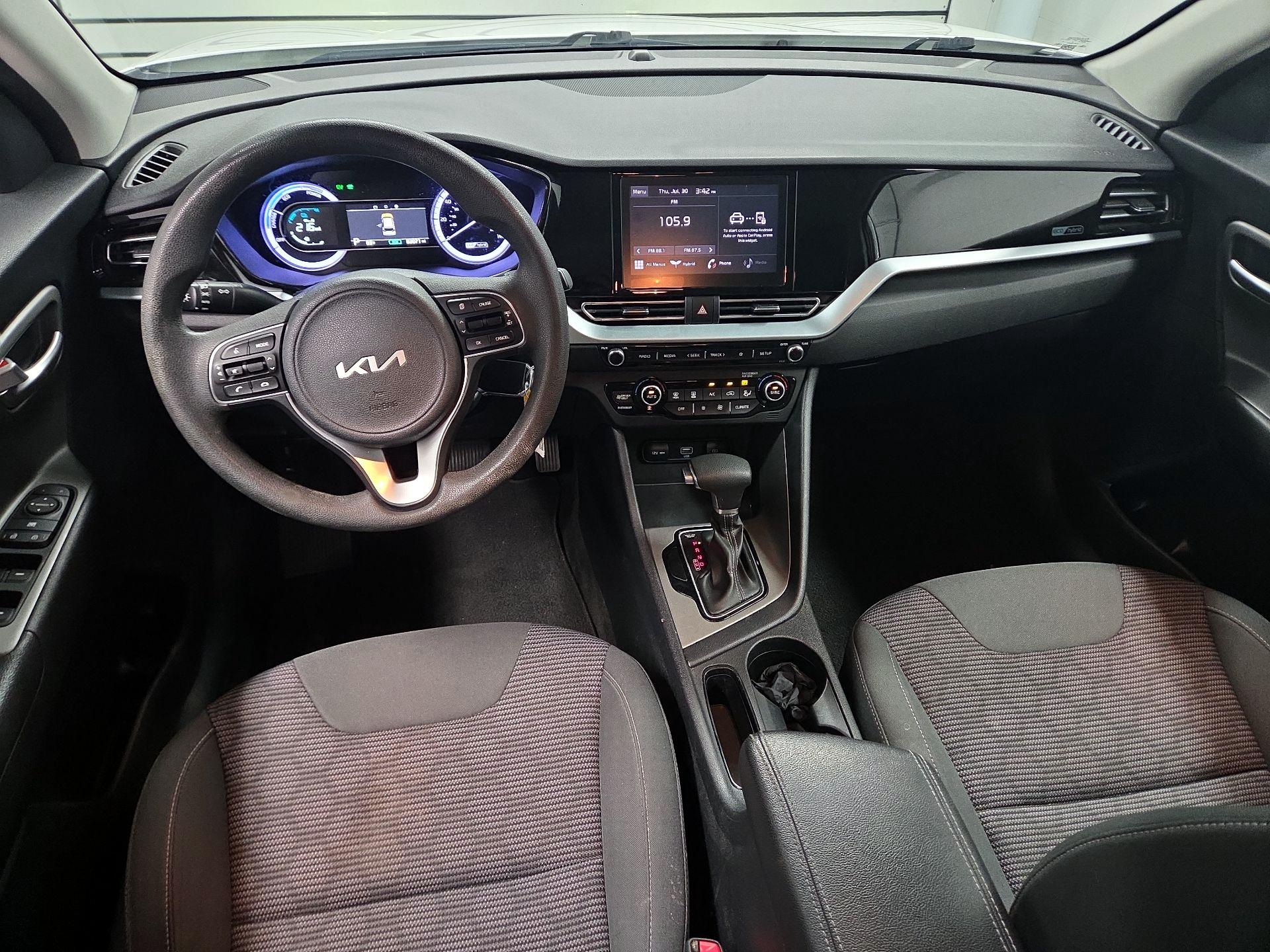 Thumbnail: 2022 Kia Niro - 9