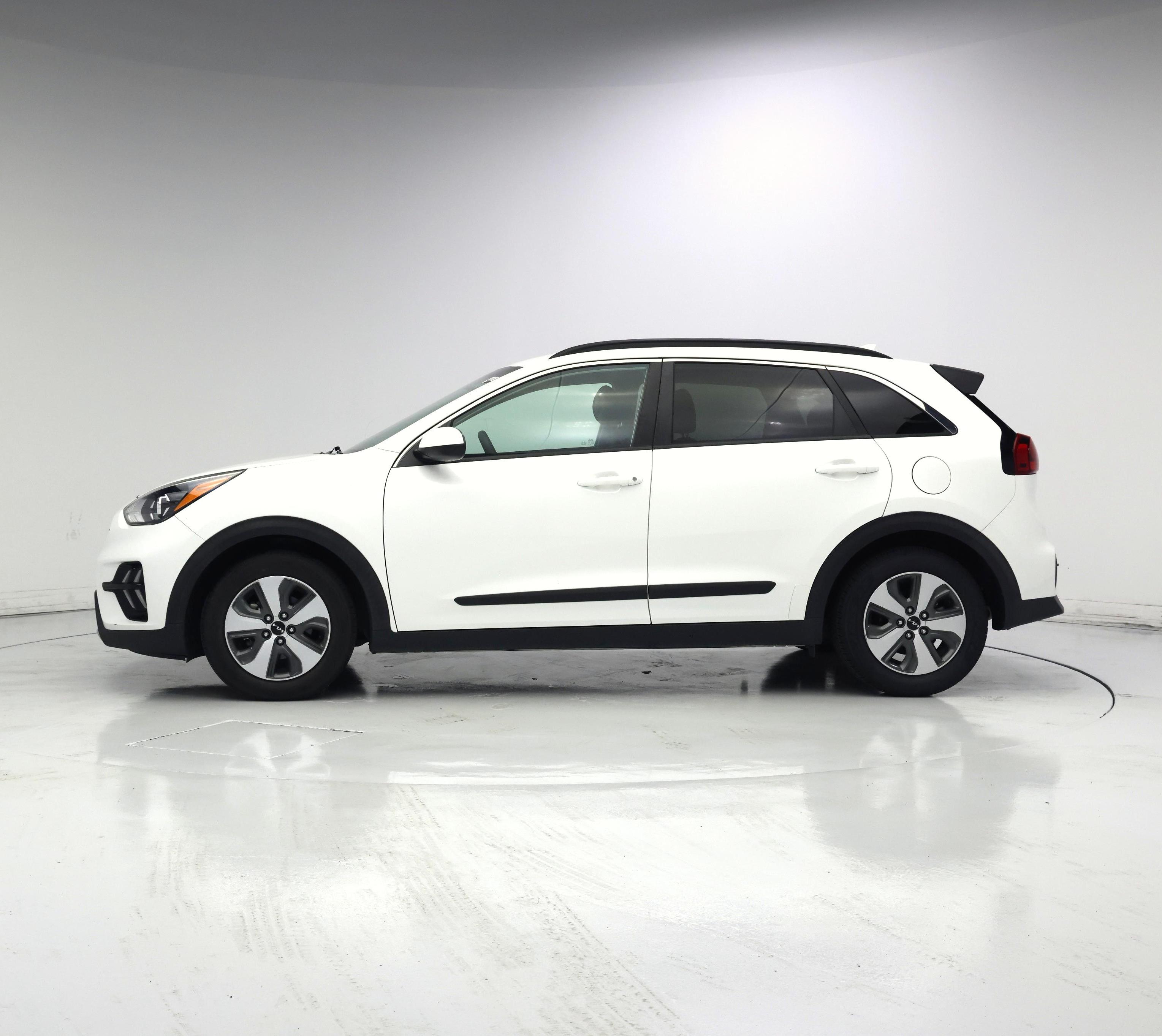 Thumbnail: 2022 Kia Niro - 3