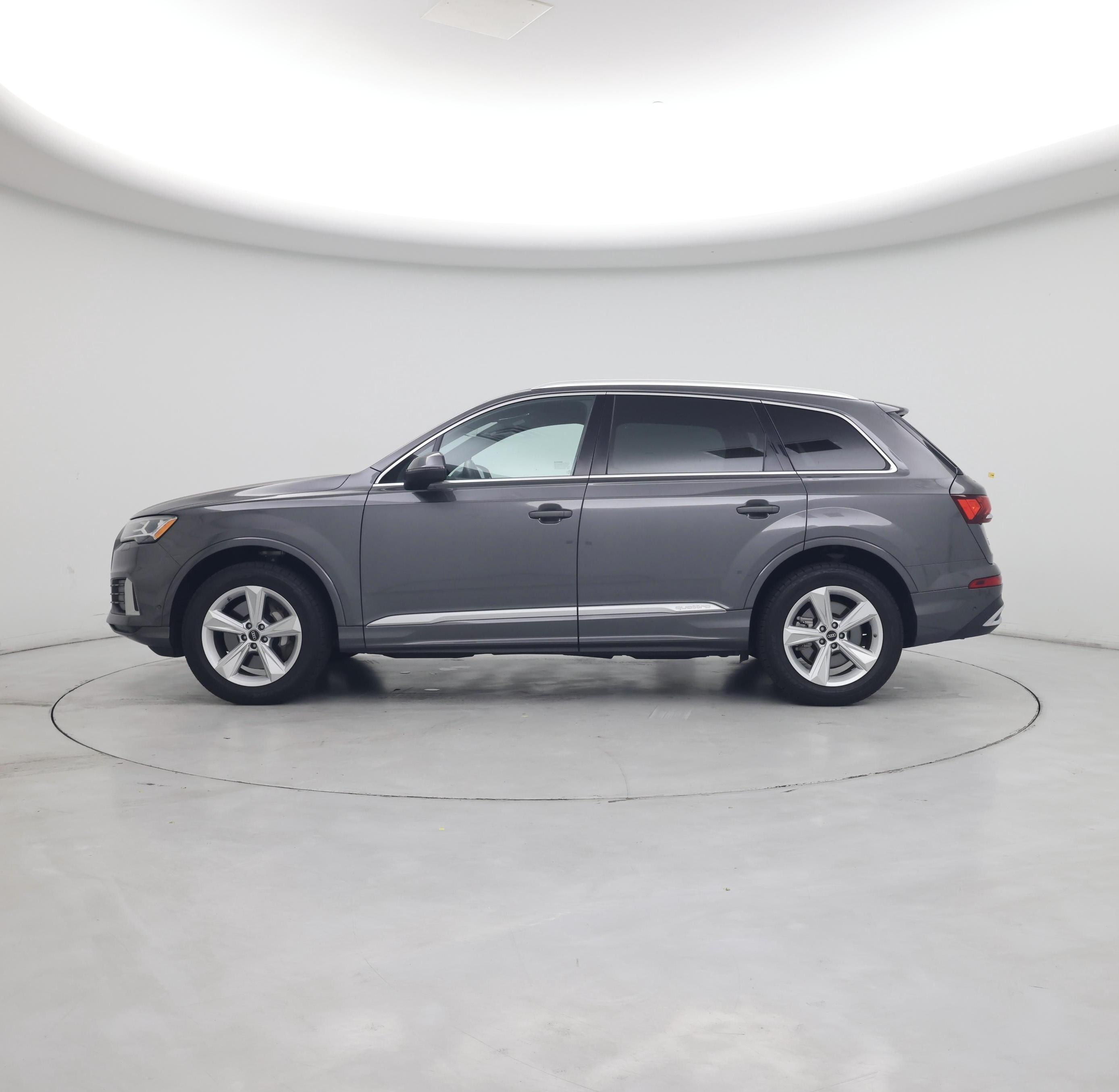 Thumbnail: 2023 Audi Q7 - 3