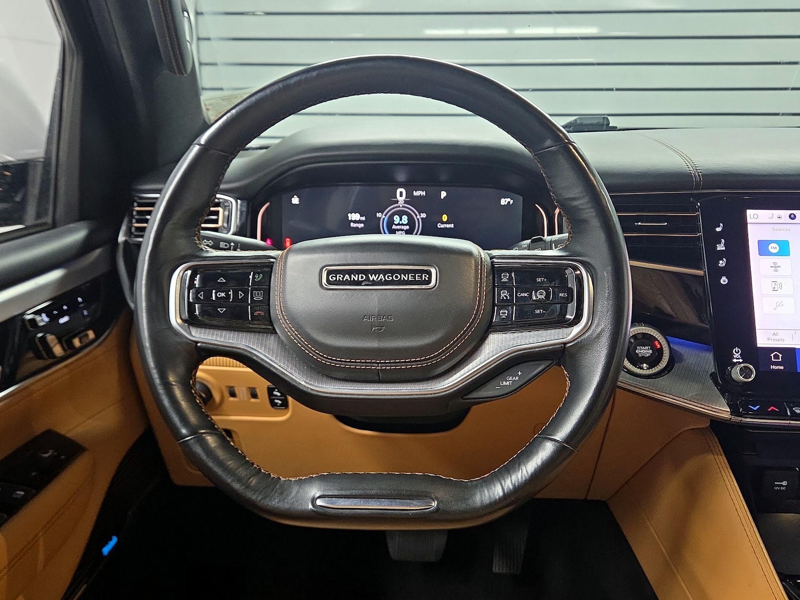 2022 Jeep Grand Wagoneer Series III - Photo 11