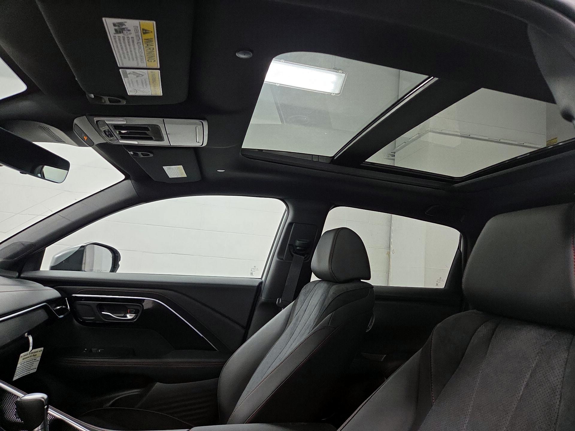 Thumbnail: 2025 Acura ADX - 19