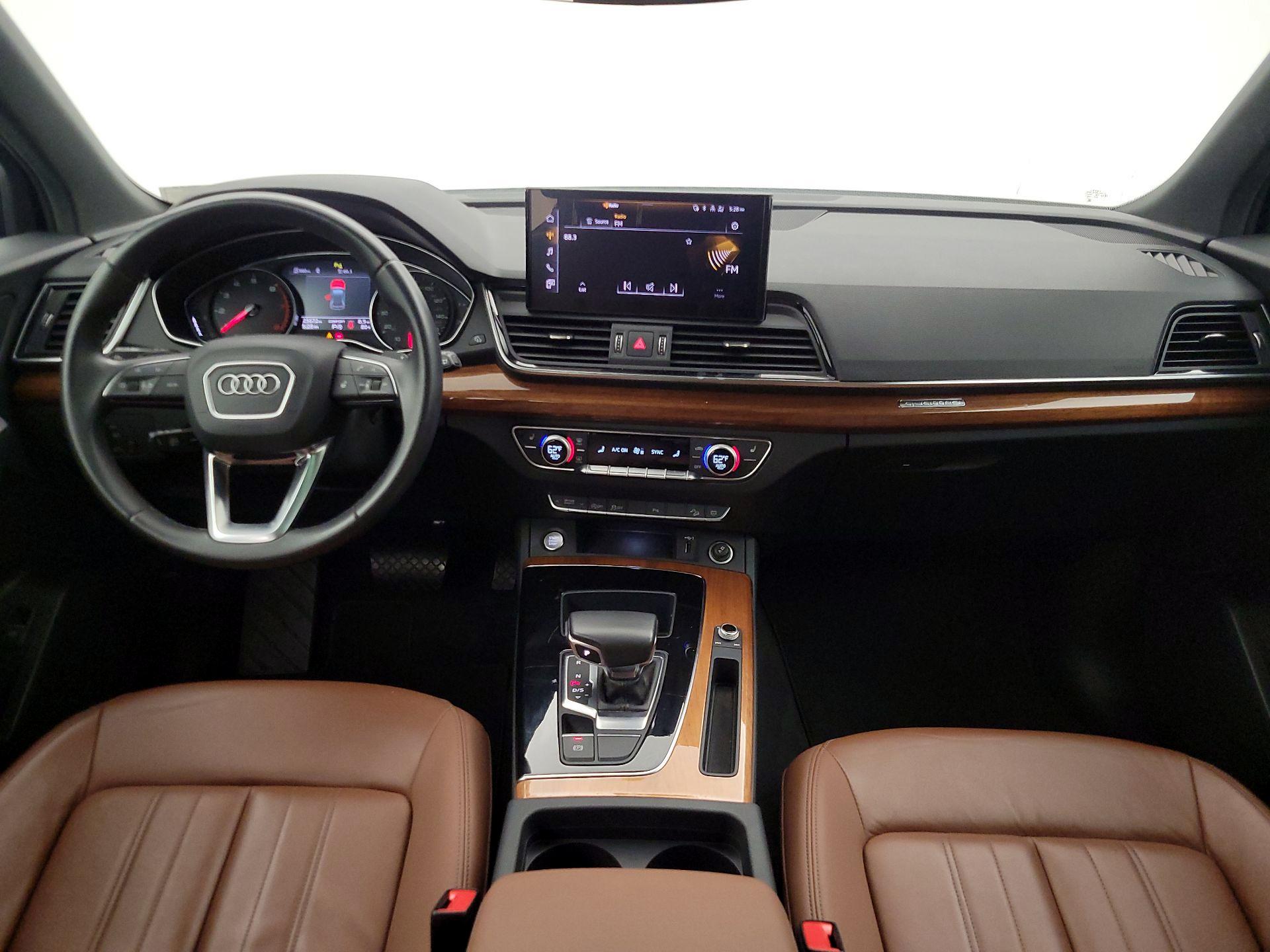 Thumbnail: 2023 Audi Q5 - 9
