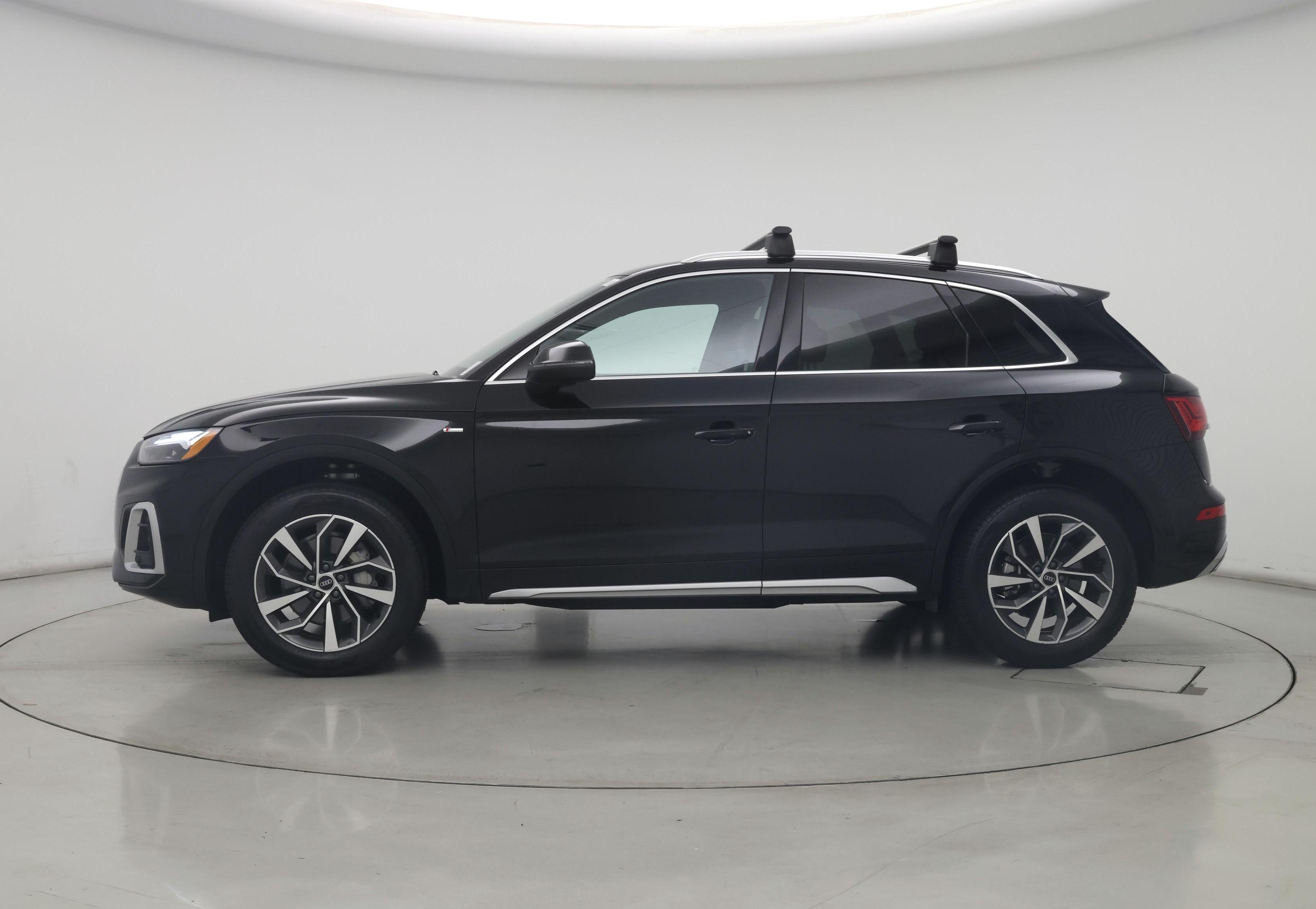 Thumbnail: 2023 Audi Q5 - 3