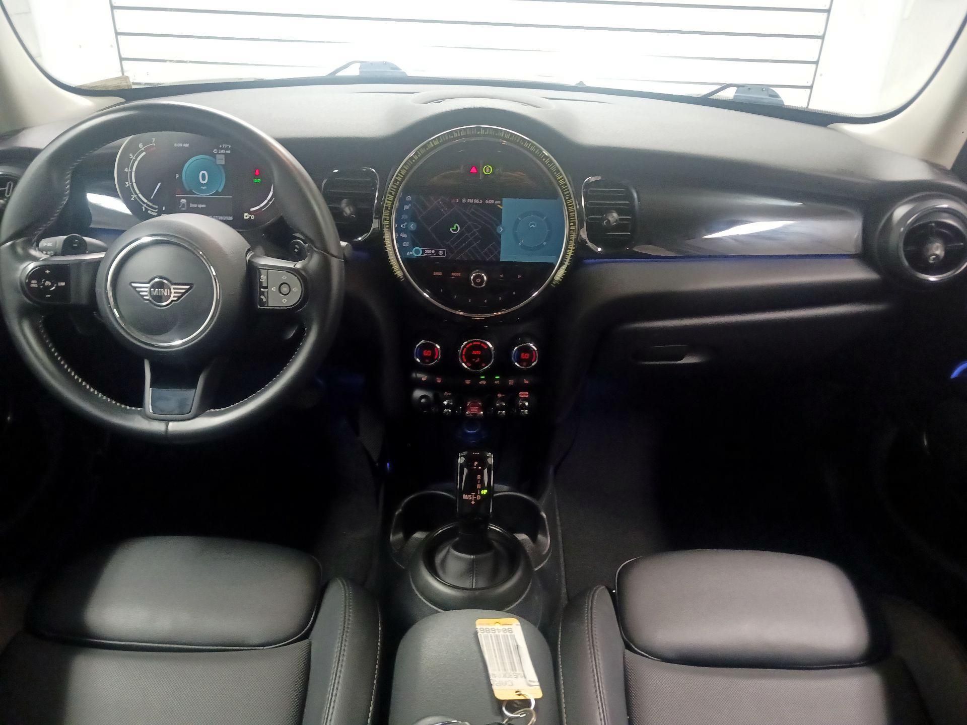 Thumbnail: 2022 MINI Cooper Hardtop - 9
