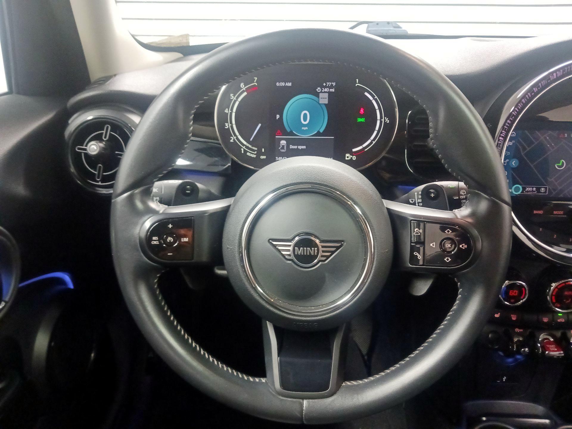 Thumbnail: 2022 MINI Cooper Hardtop - 10