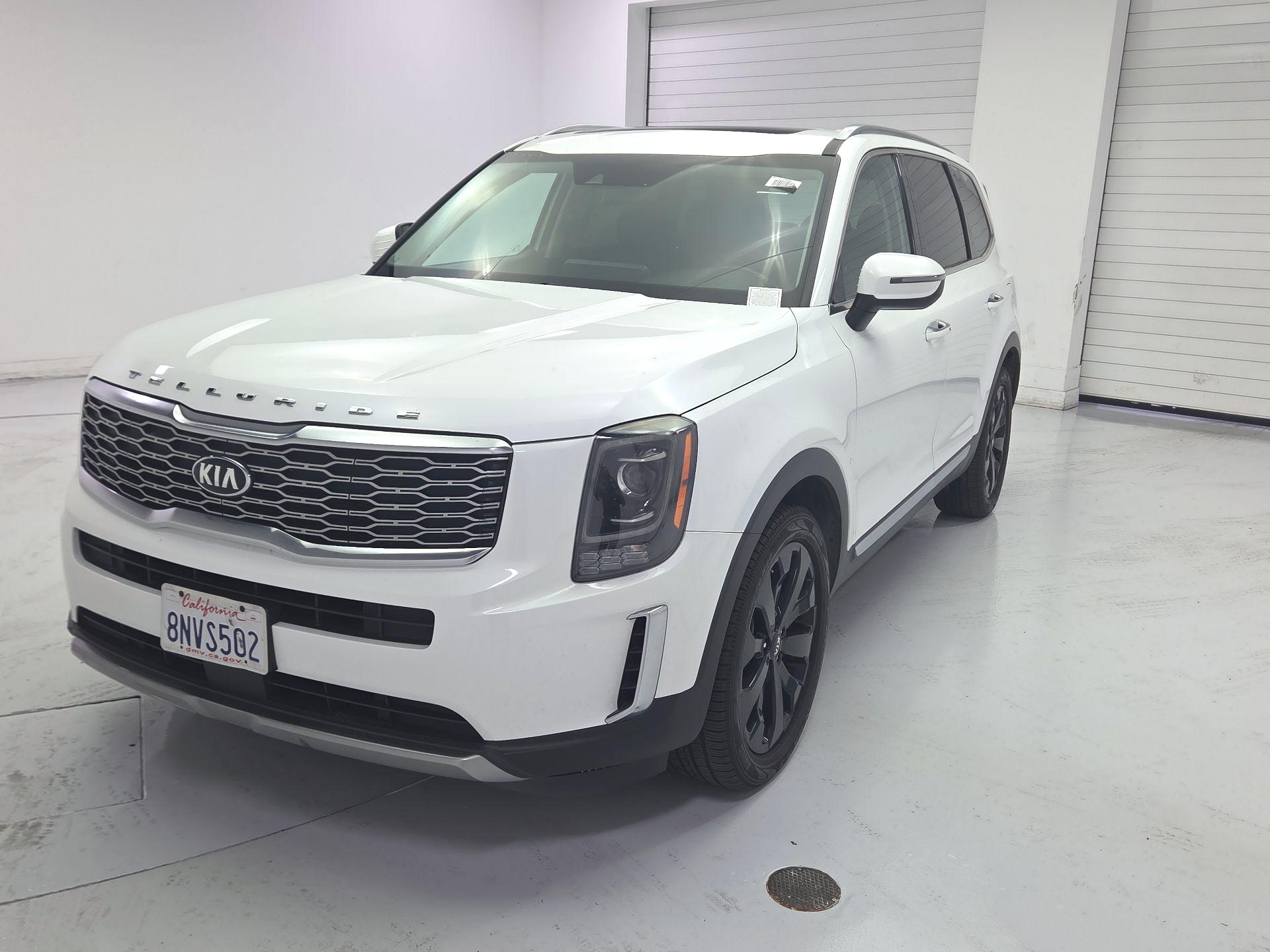 Thumbnail: 2020 Kia Telluride - 3
