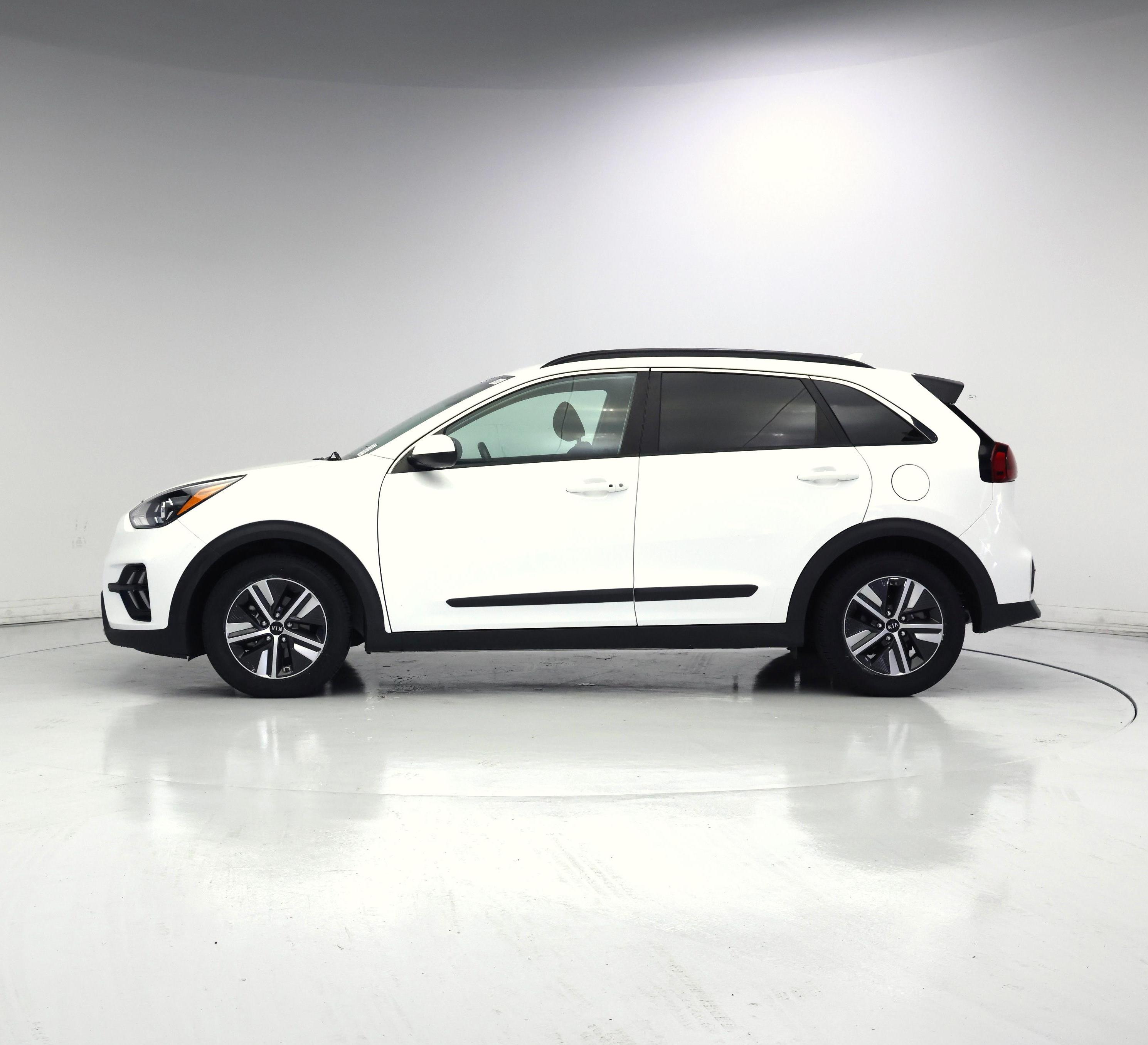 Thumbnail: 2021 Kia Niro - 3