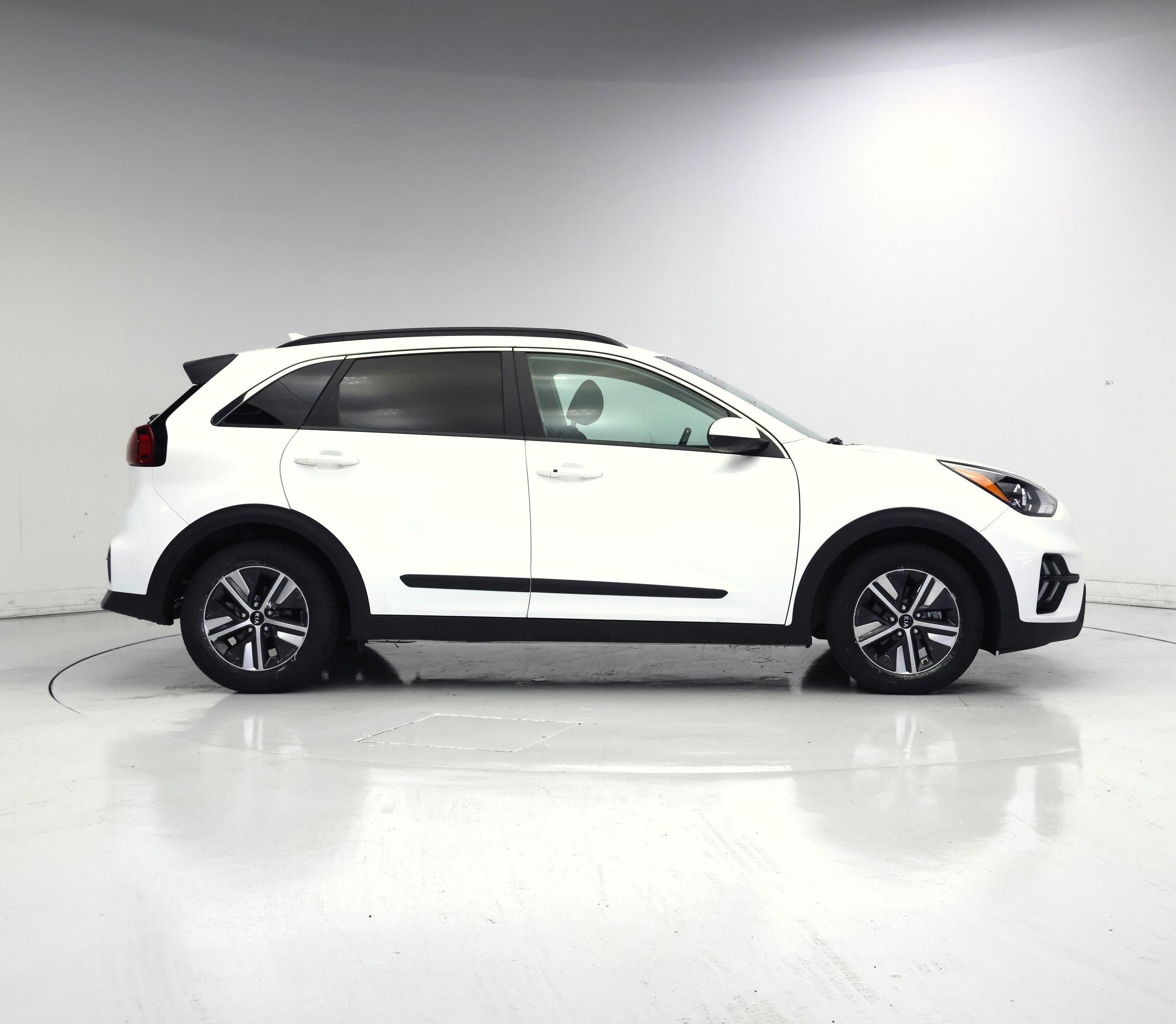 Thumbnail: 2021 Kia Niro - 7